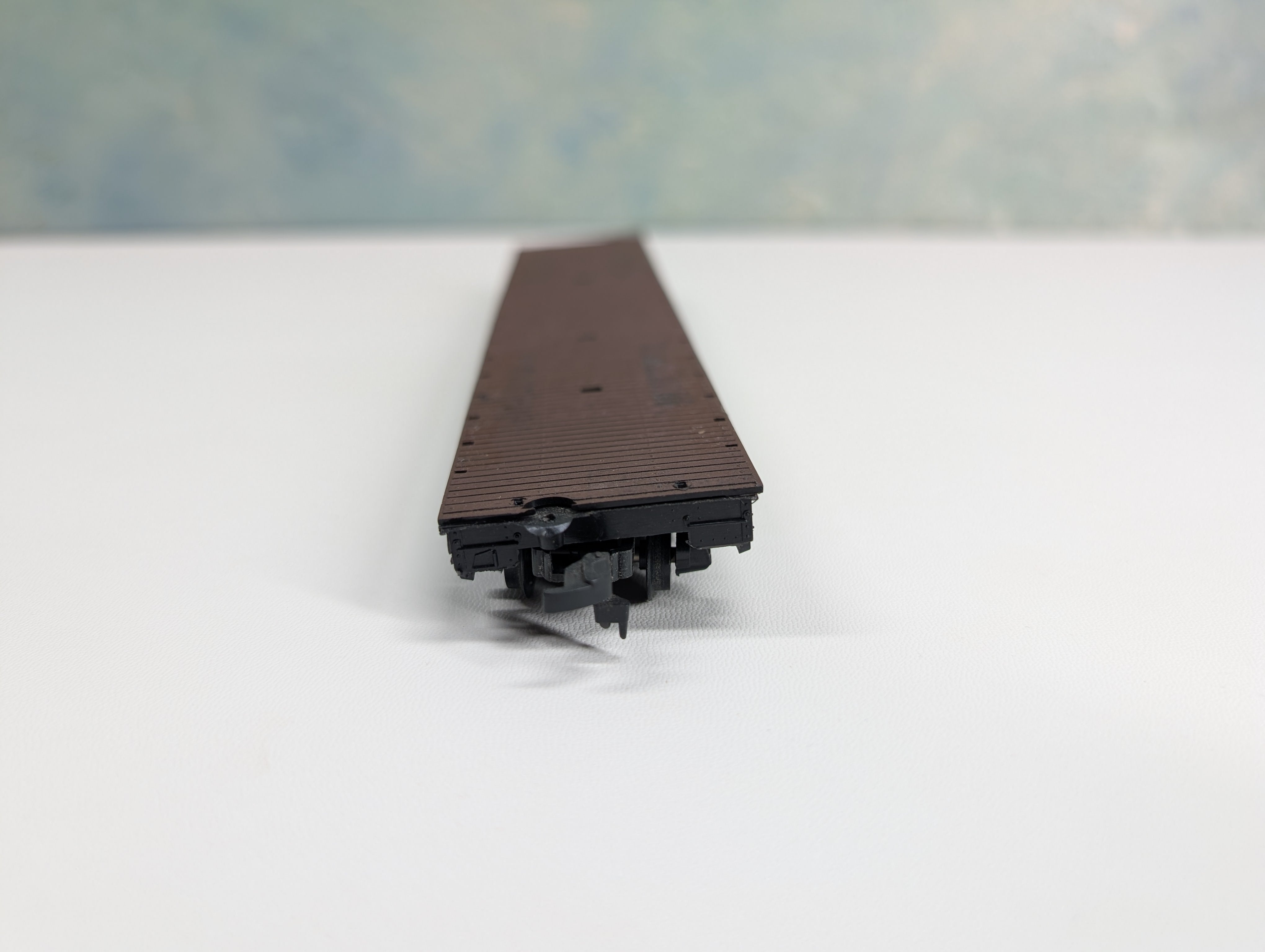 USED AHM HO Scale 54' United States Army Flat Car w/ Tank Load USAX #38065