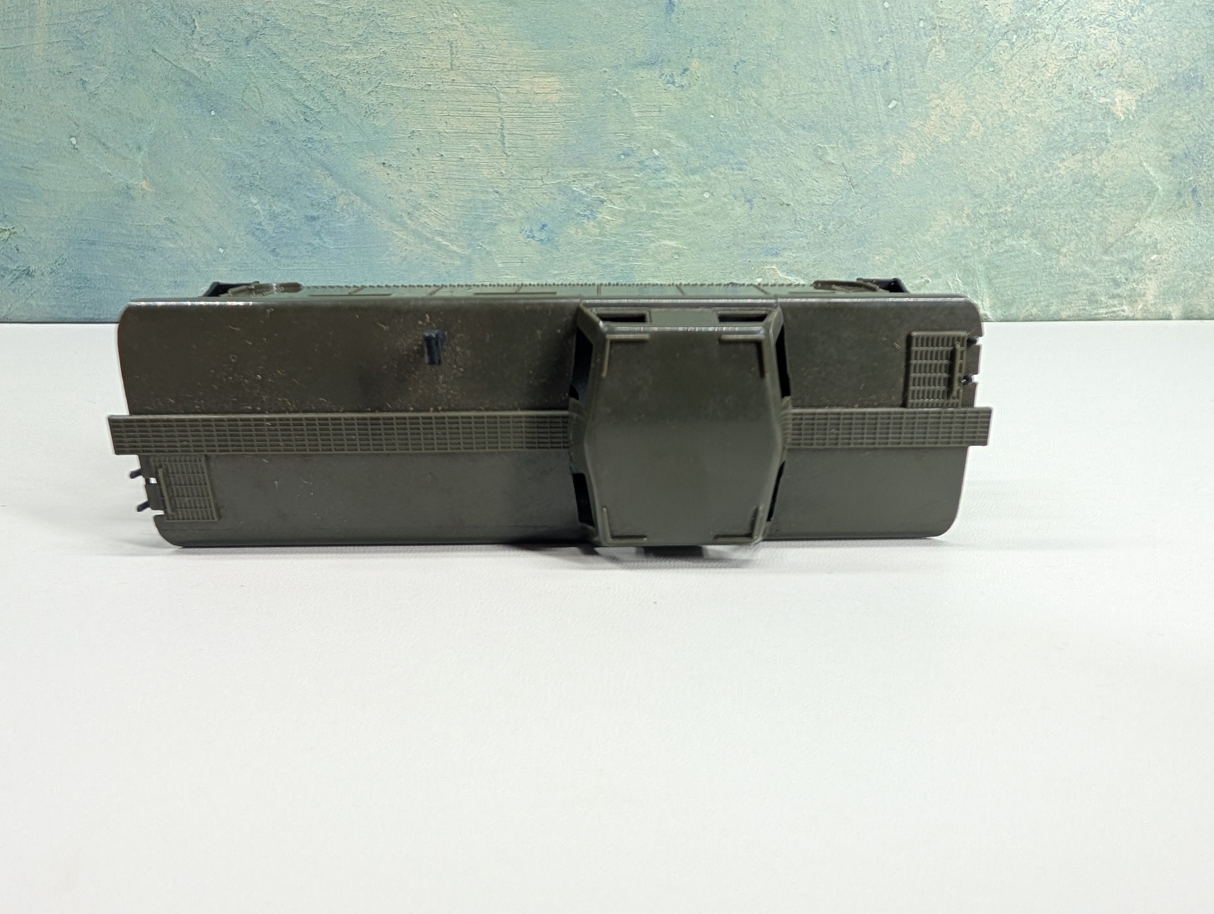 USED Tyco HO Scale Army Green Caboose