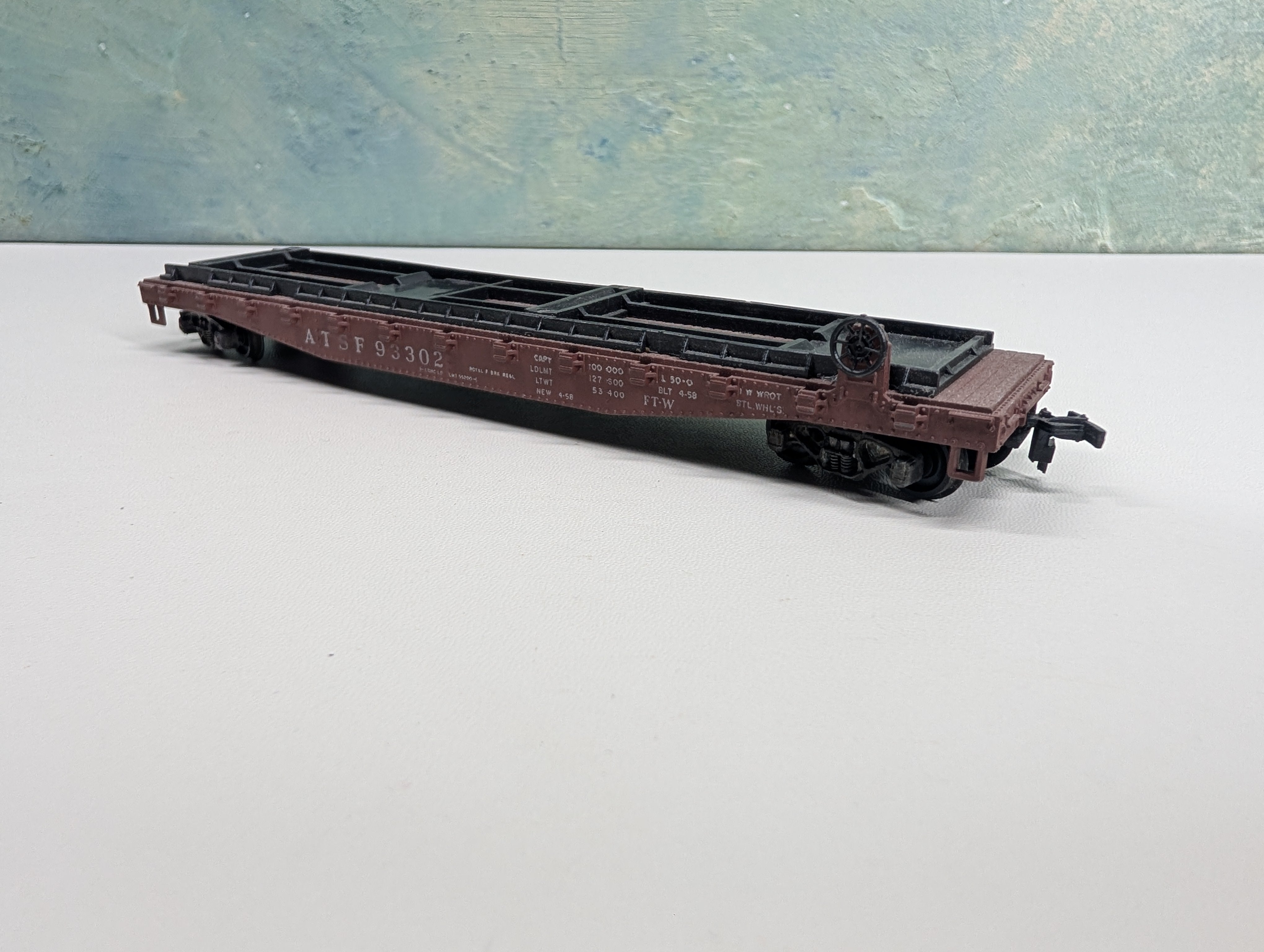 USED HO Scale 50' Flat Car Santa Fe ATSF #93302