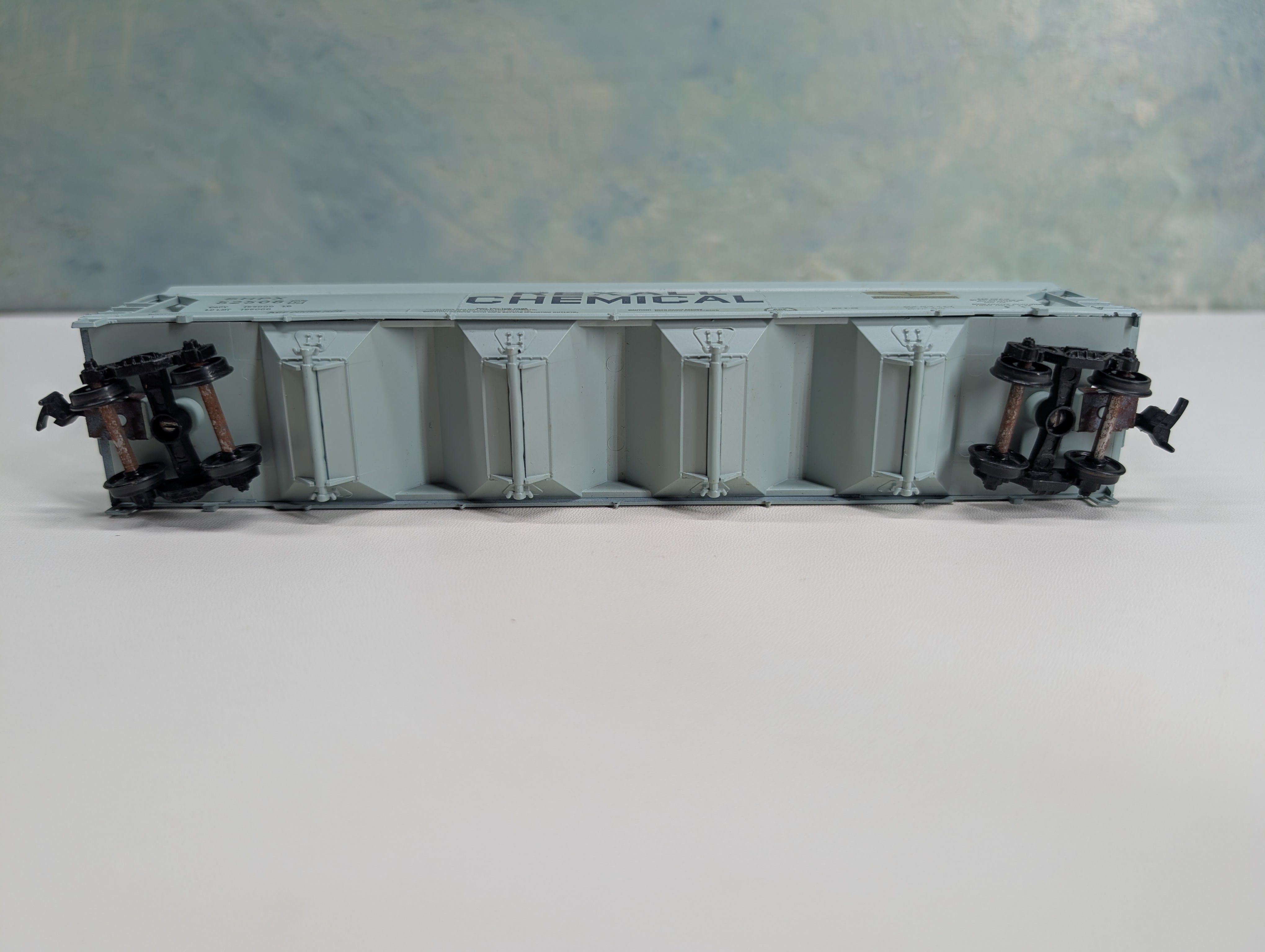 USED Athearn HO Scale ACF Covered Hopper Rexall Chemical SHPX #52508