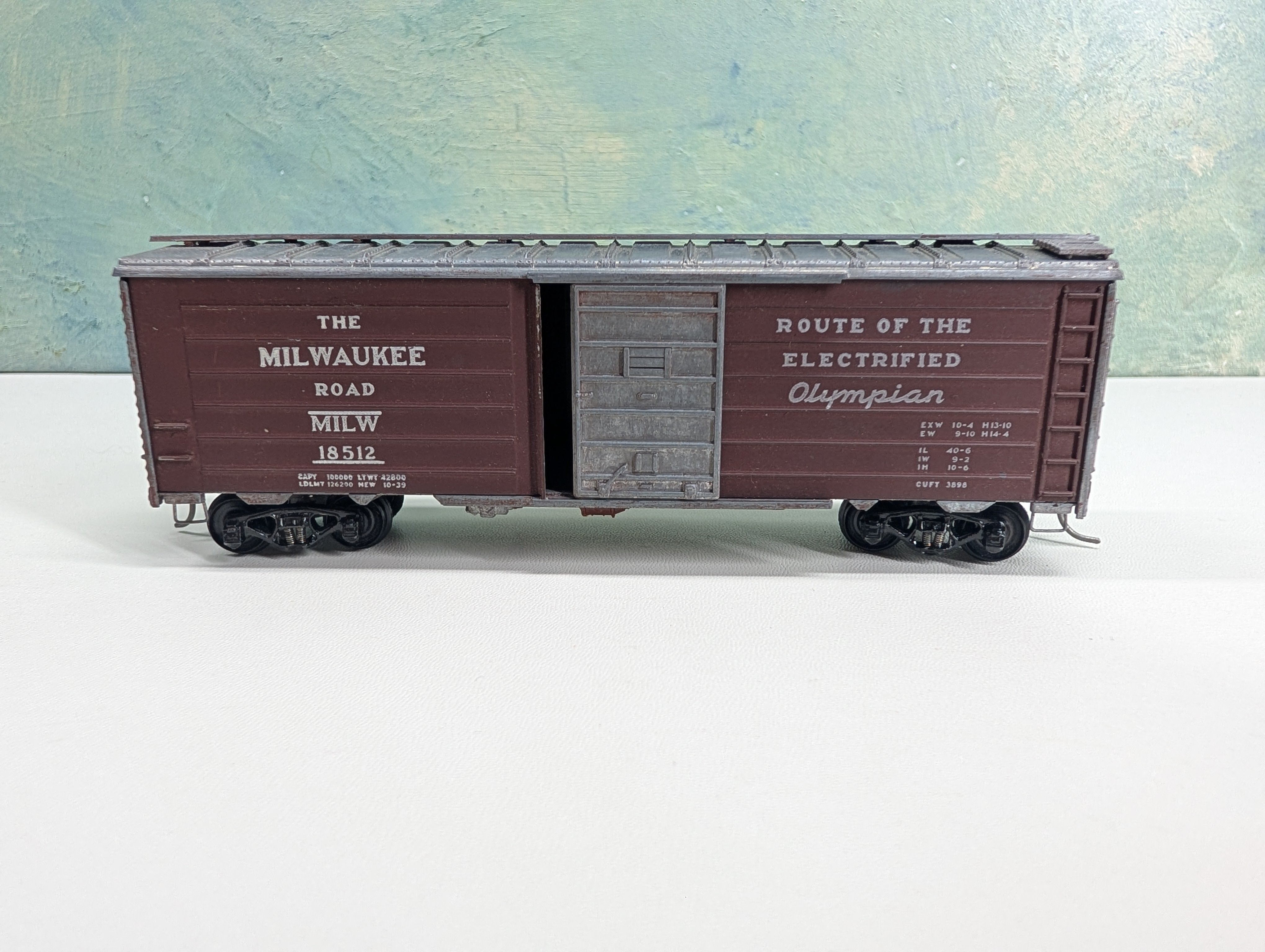 USED Varney HO Scale Metal 40' Box Car Milwaukee Road MILW #18512
