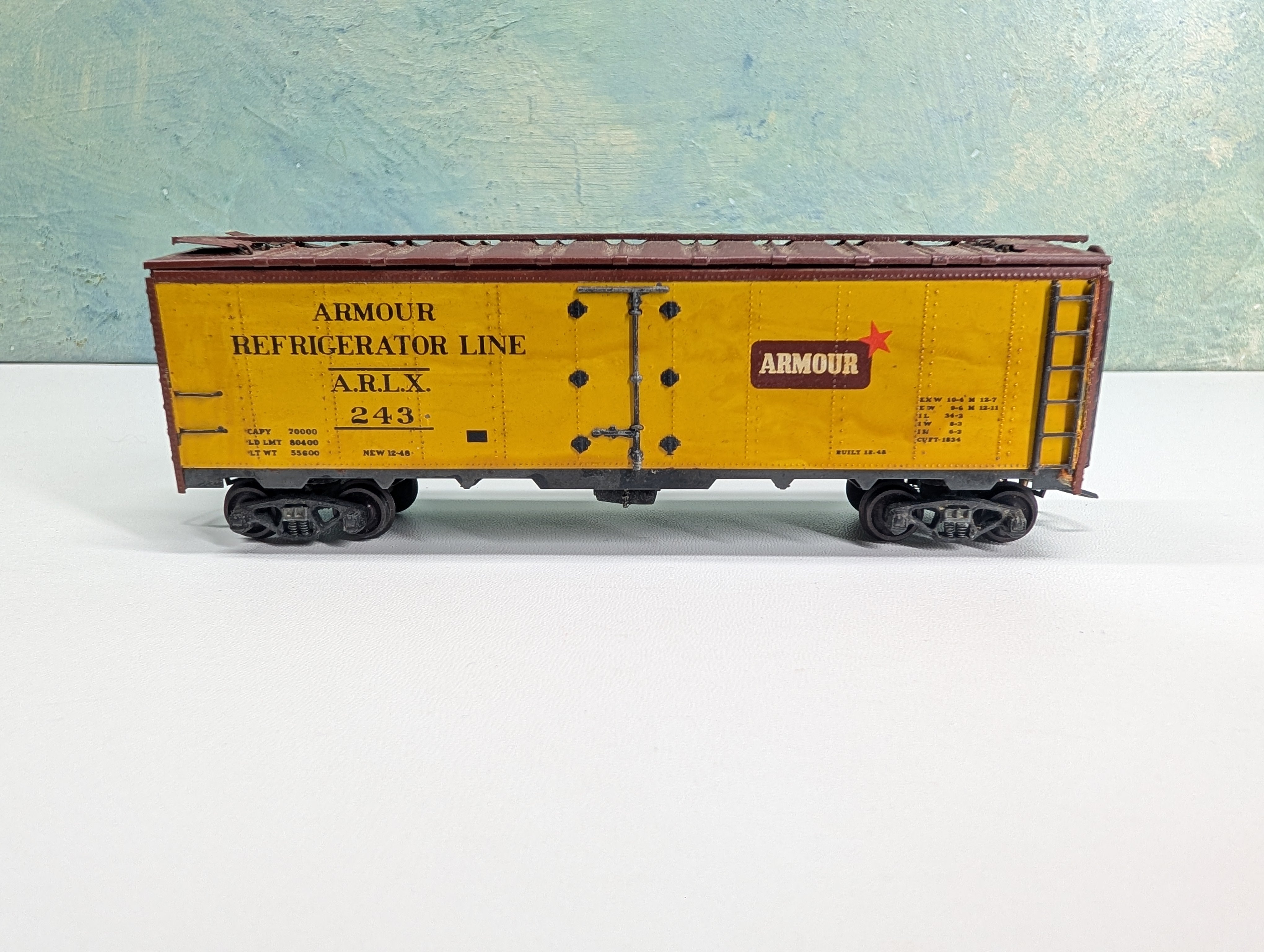 USED Athearn HO Scale 40' Reefer Box Car Armour Refrigerator Line ARLX #243 Metal