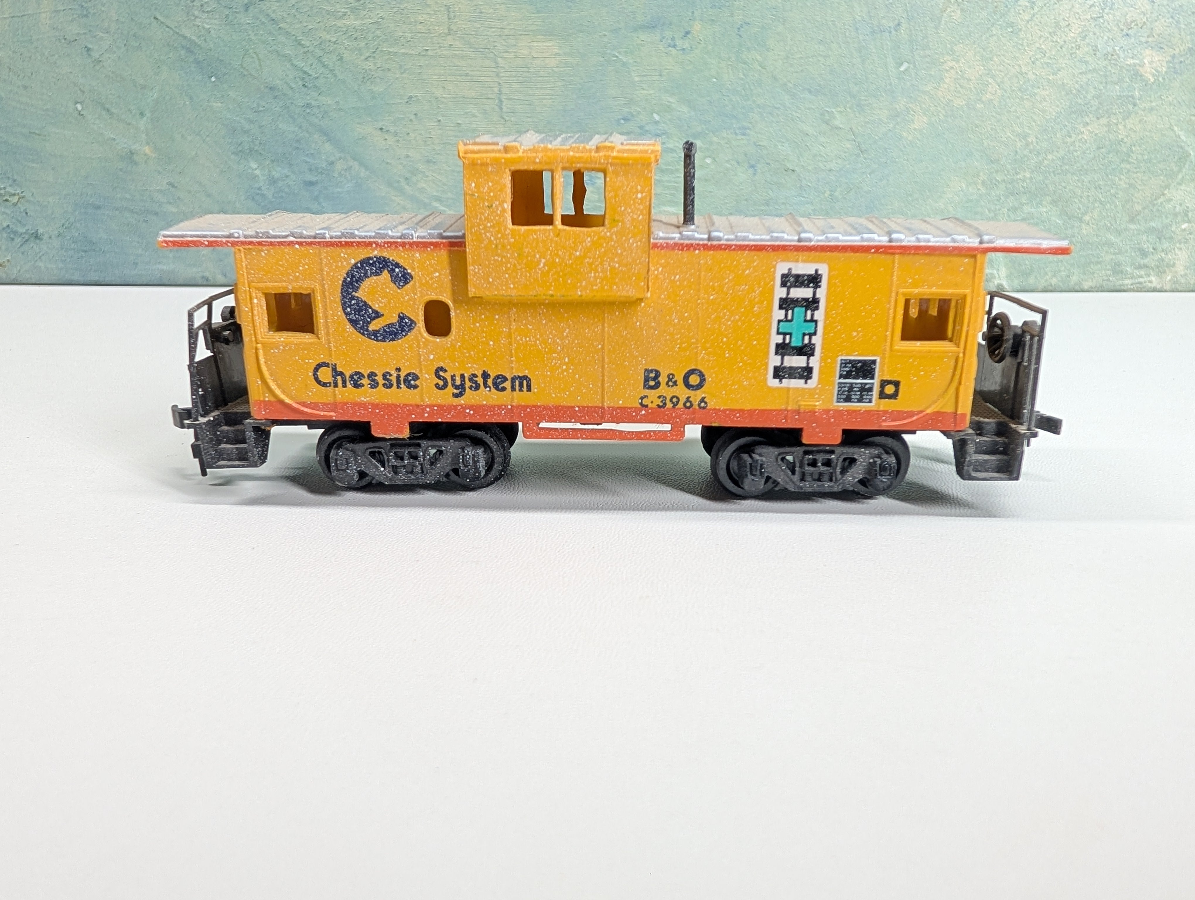 USED Bachmann HO Scale Caboose Chessie System B&O #C-3966