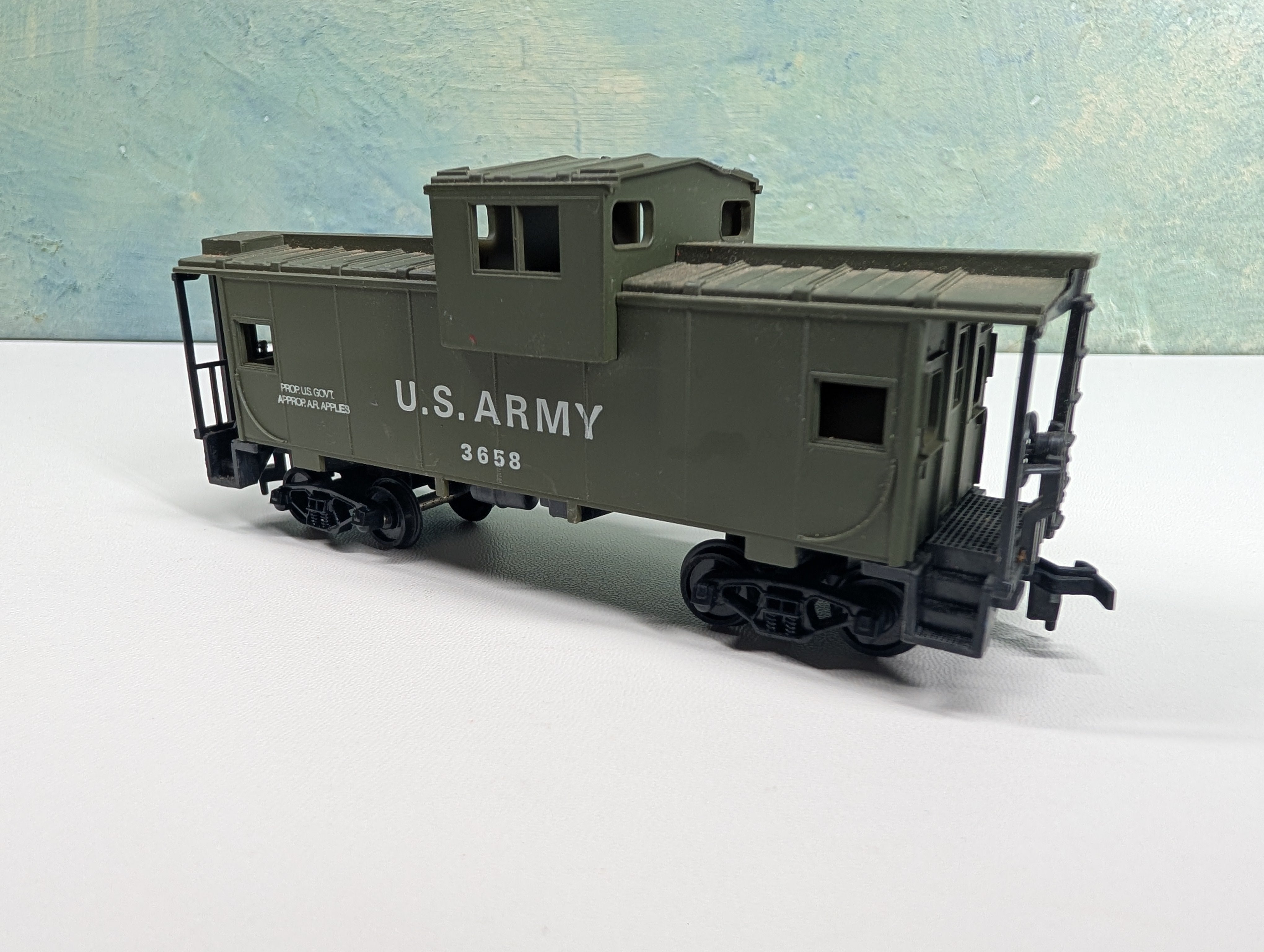 USED Cox HO Scale Caboose US Army #3658