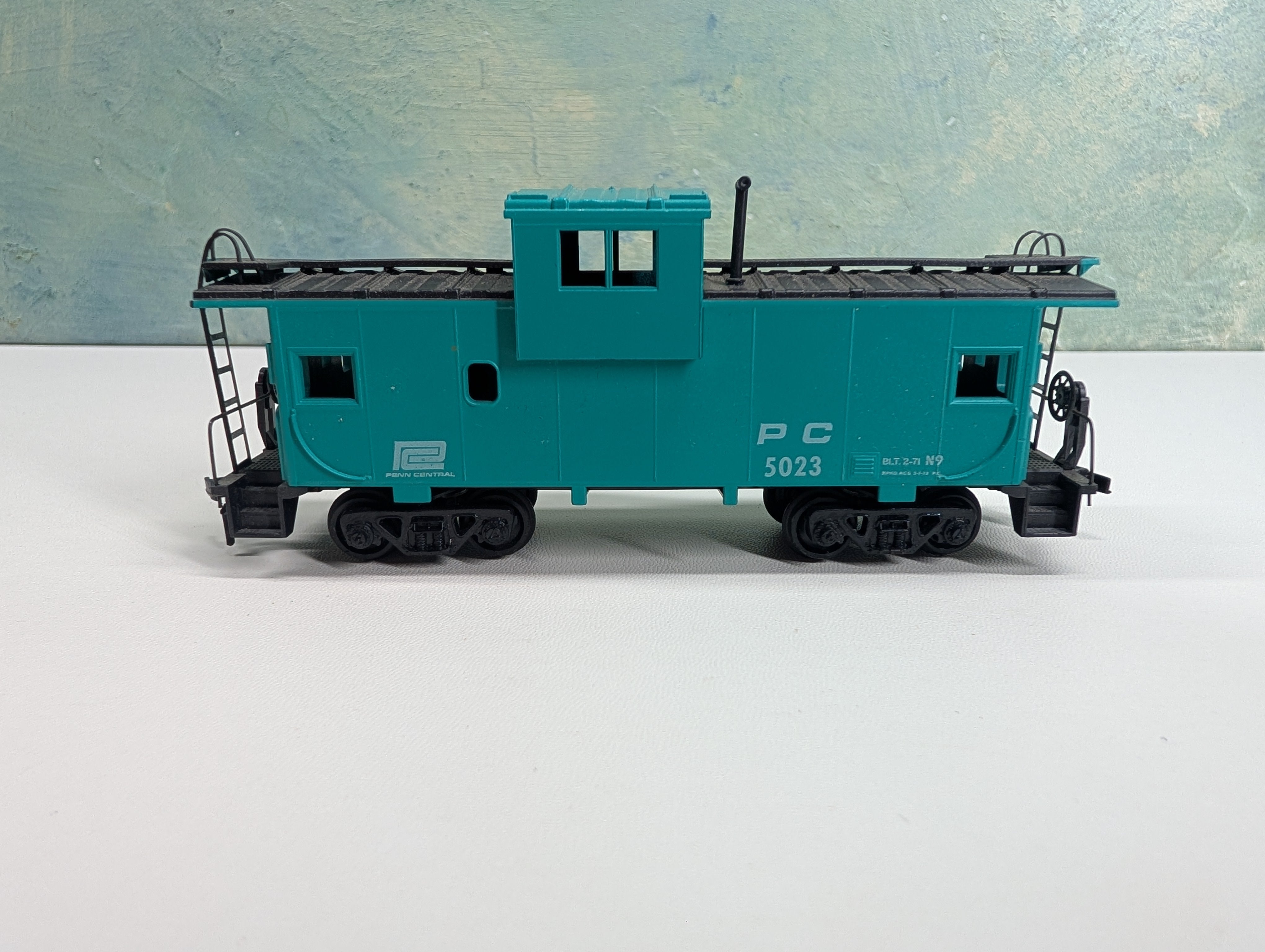 USED Athearn HO Scale Caboose Penn Central PC #5023