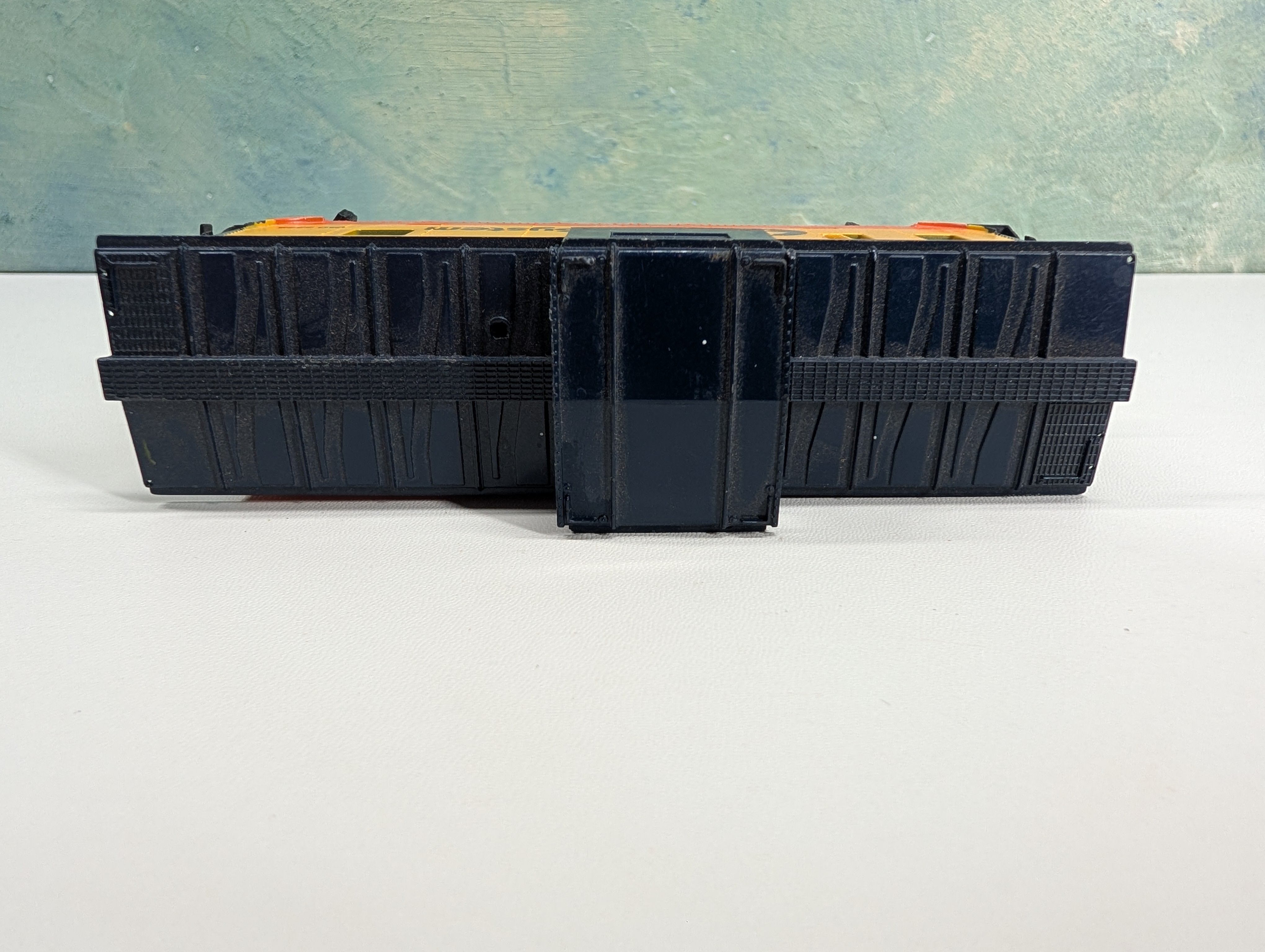 USED Tyco HO Scale Caboose Chessie System C&O #3323