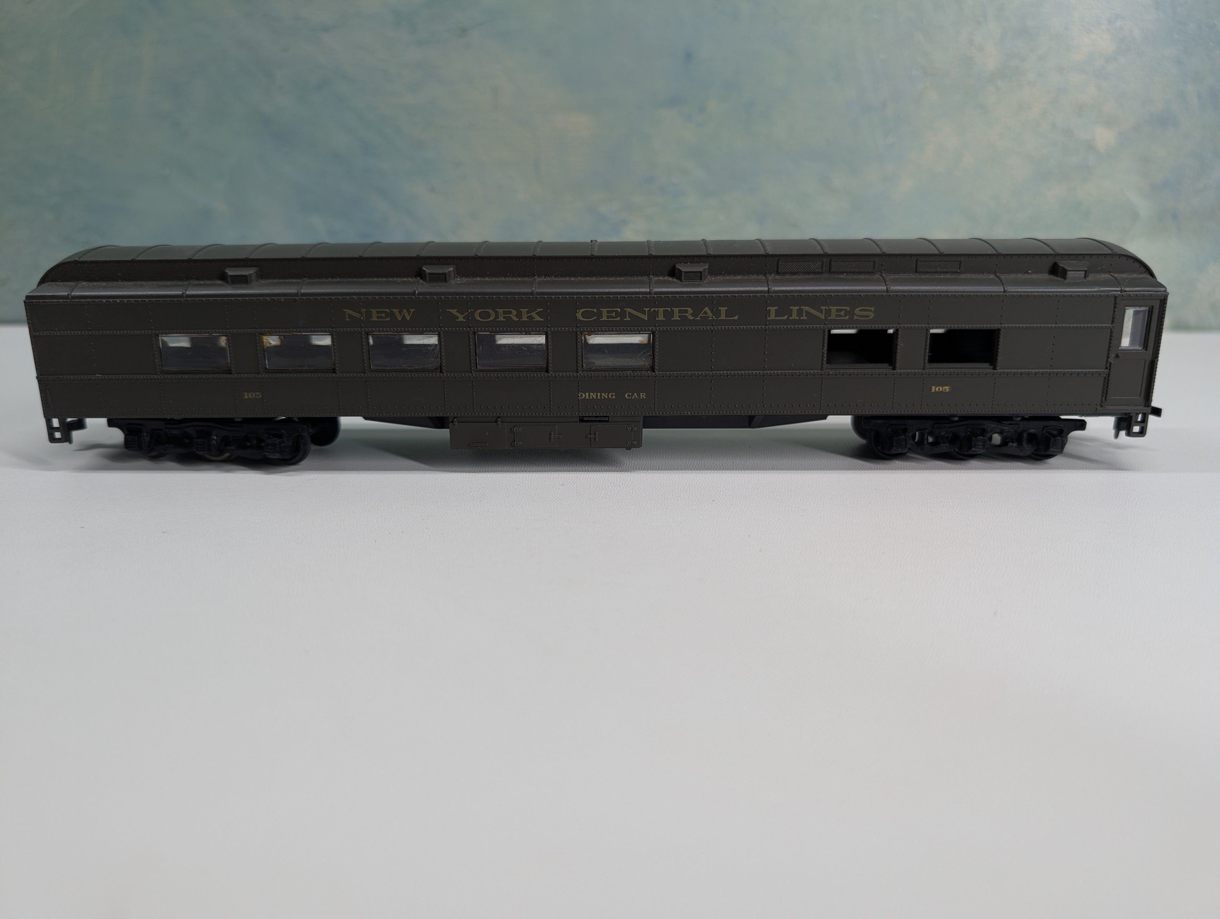 USED Athearn HO Scale Dining Passenger Car New York Central #105