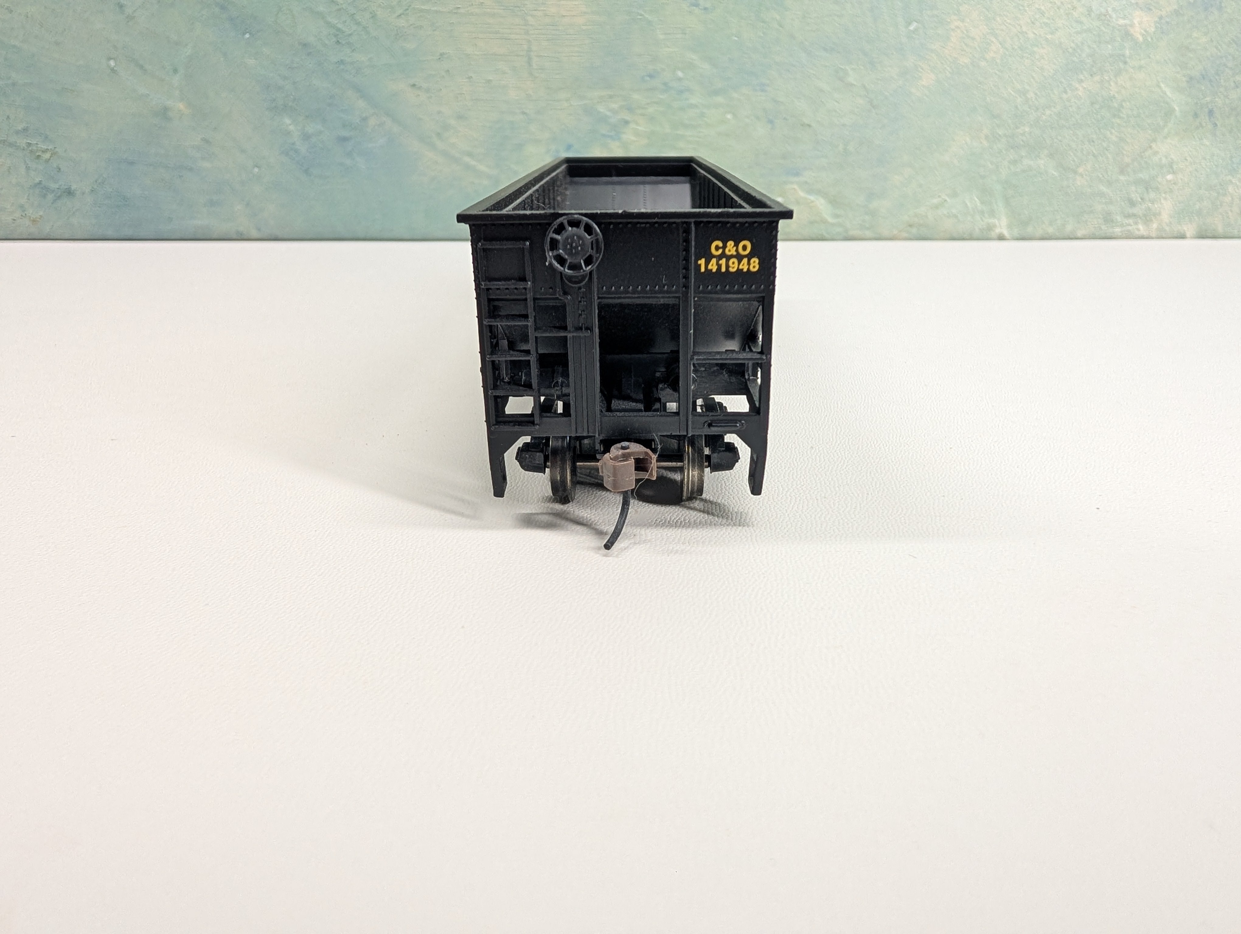USED Bachmann HO Scale Quad Hopper CSX C&O #141948 Modern Gearboxes, Metal Wheels