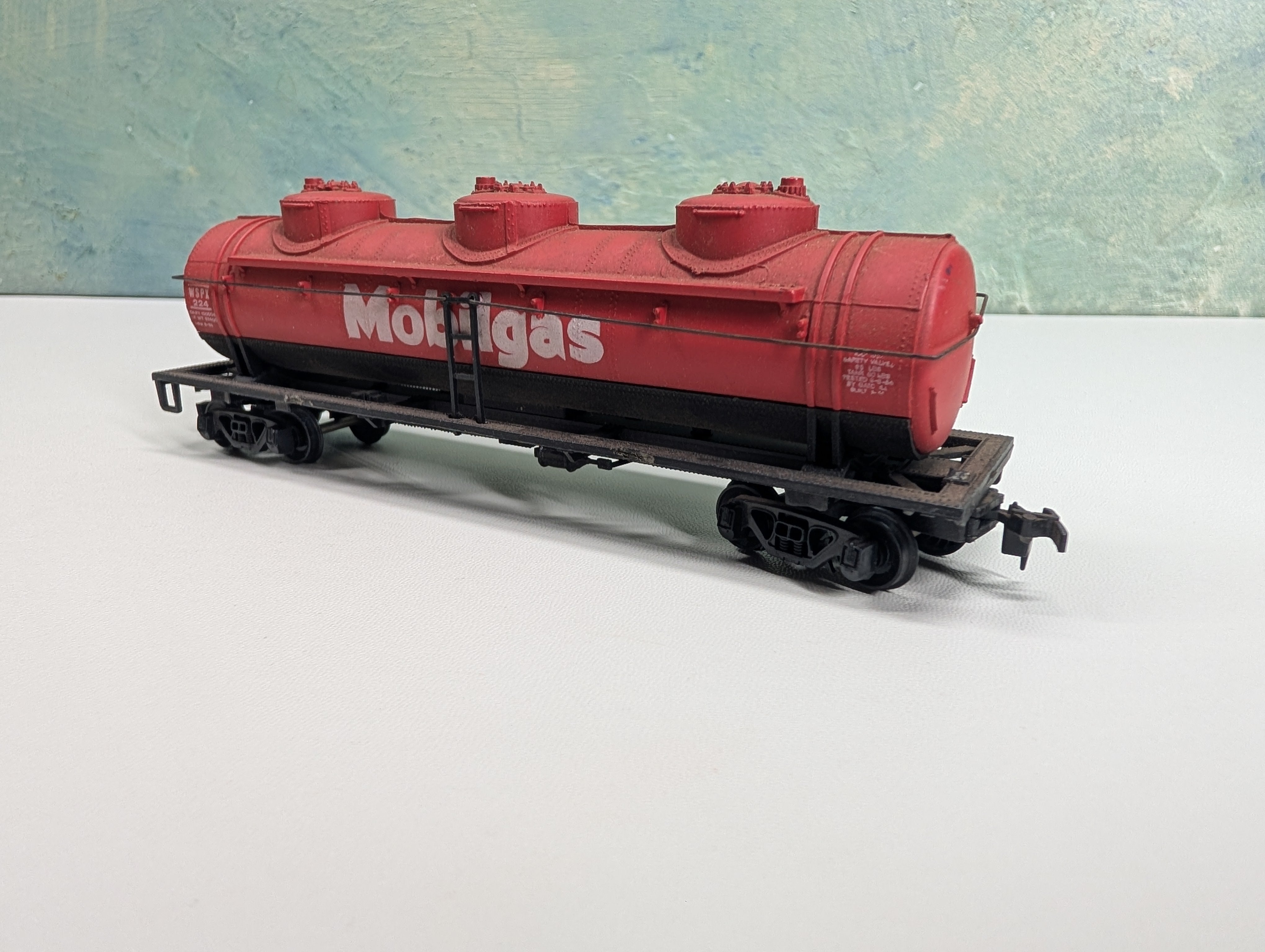 USED Bachmann HO Scale Triple Dome Tank Car Mobil WSPX #224