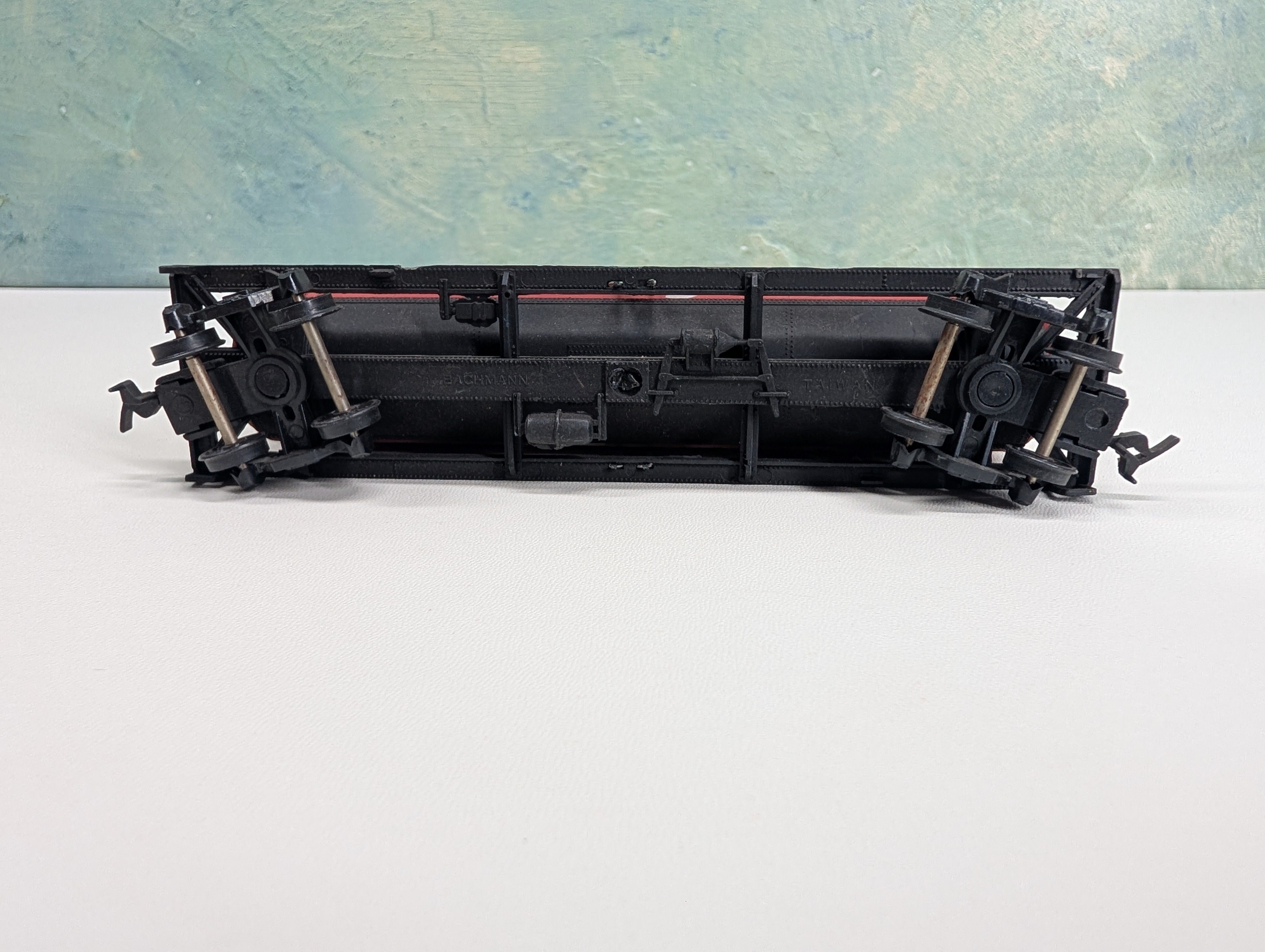 USED Bachmann HO Scale Triple Dome Tank Car Mobil WSPX #224