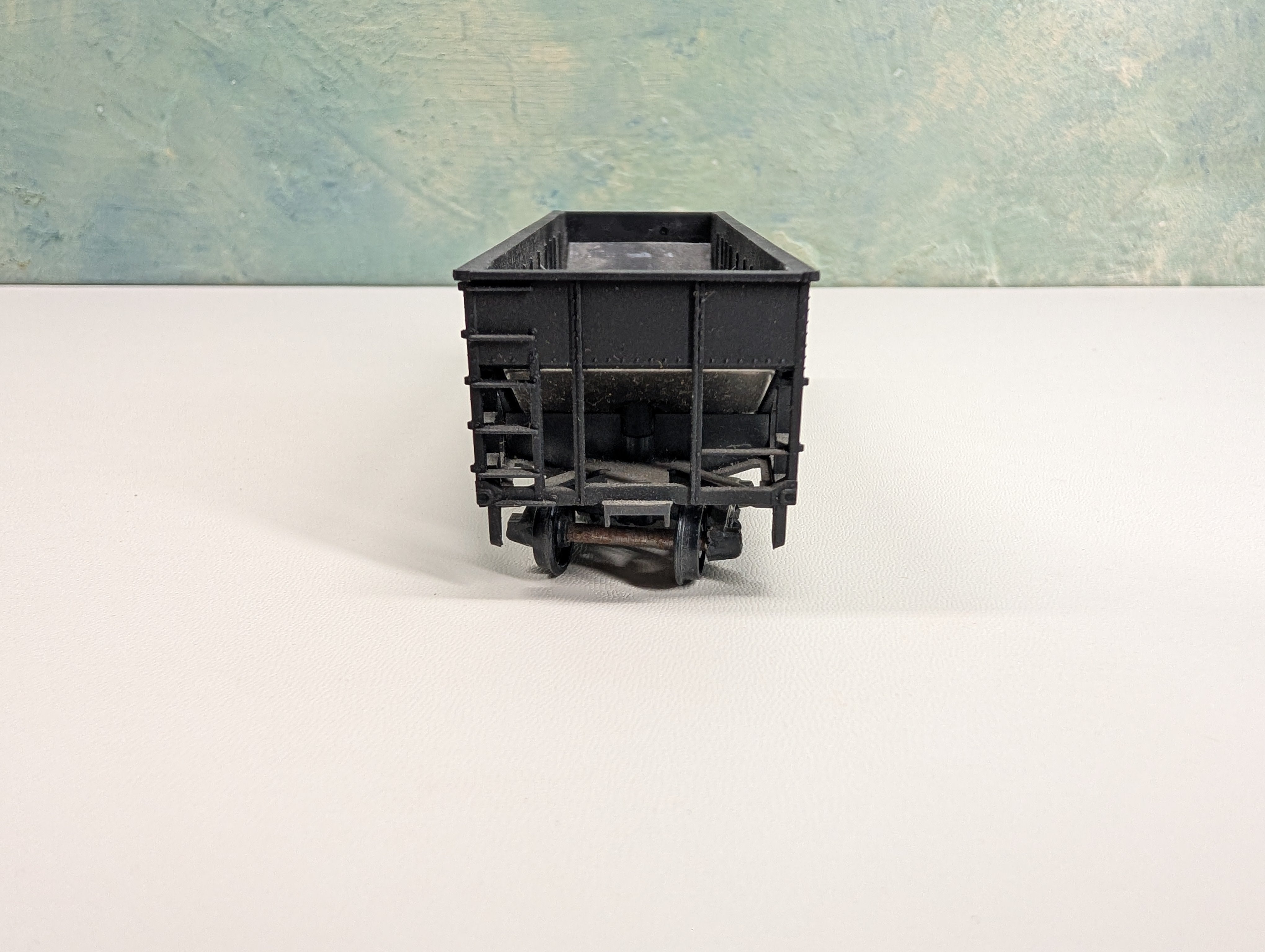 USED Athearn HO Scale 2 Bay OB Hopper Warren Western #911 Decals