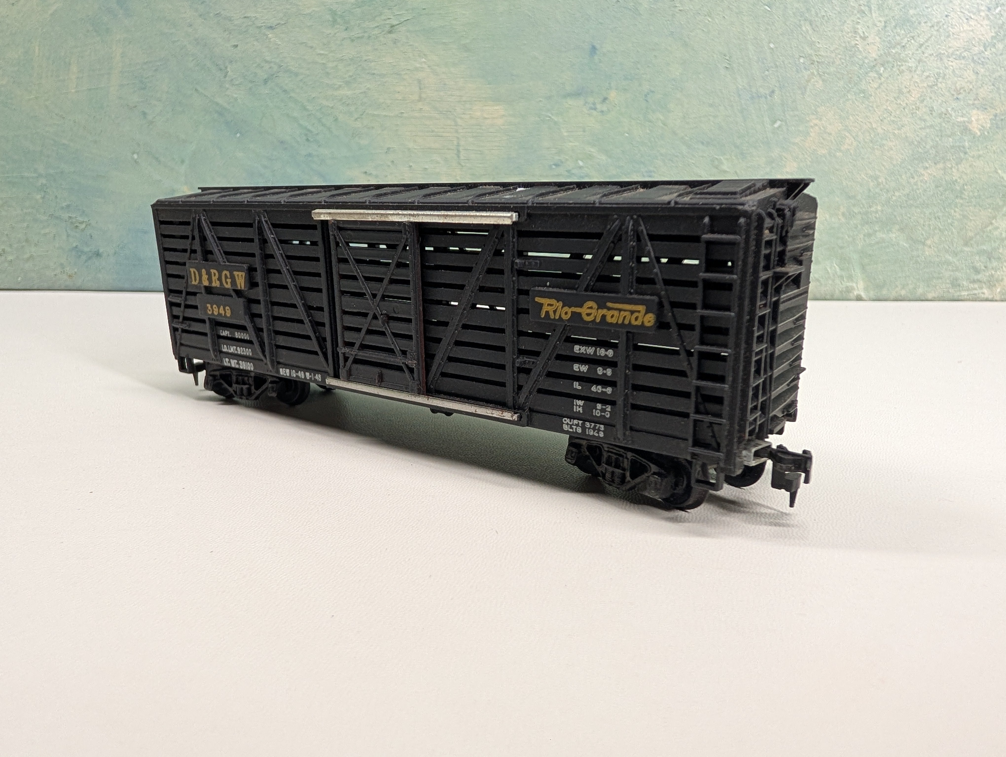 USED Mantua HO Scale 40' Cattle Livestock Car Rio Grande D&RGW #3949