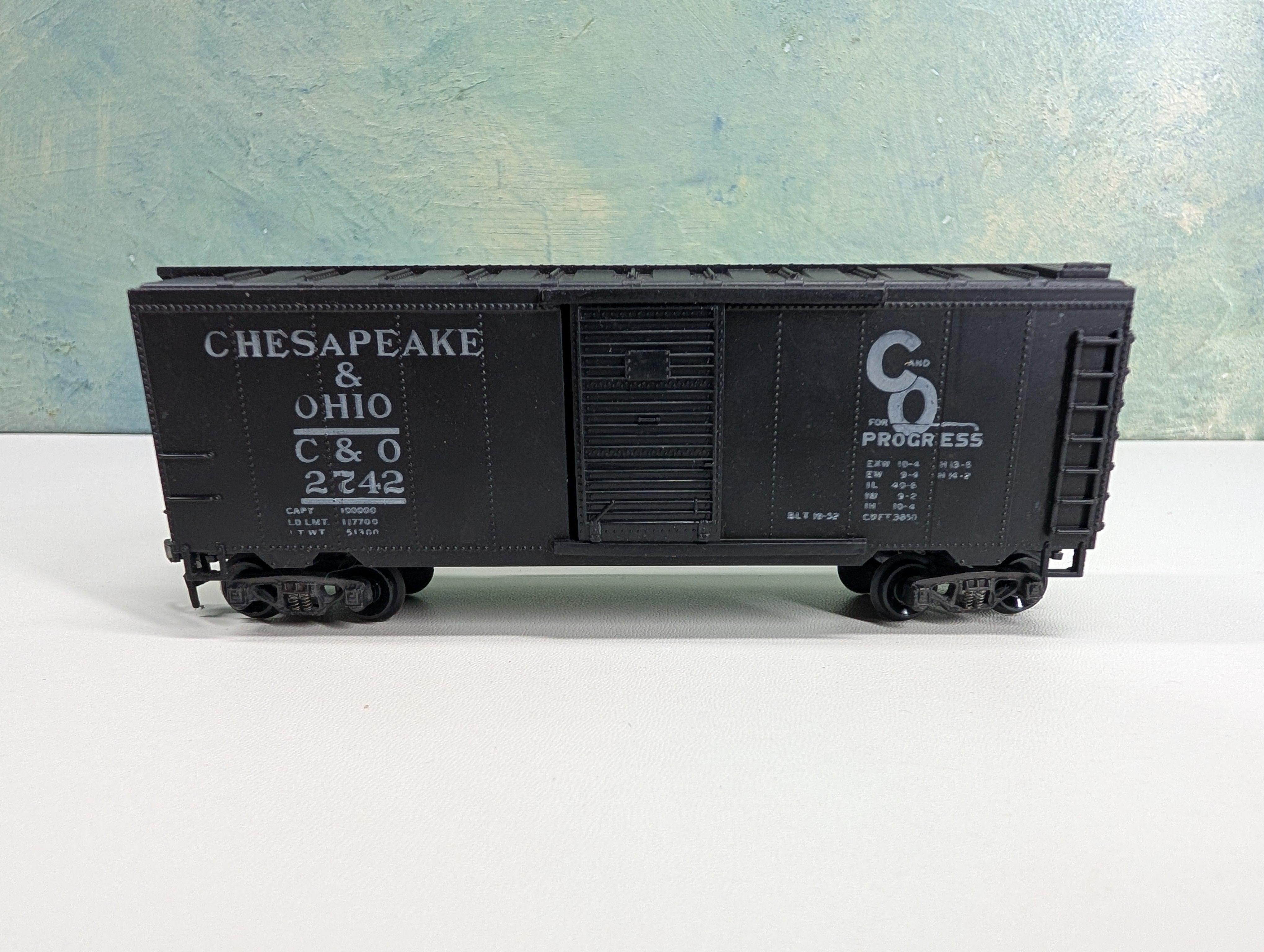 USED Varney HO Scale 40' Box Car Chesapeake and Ohio C&O #2742
