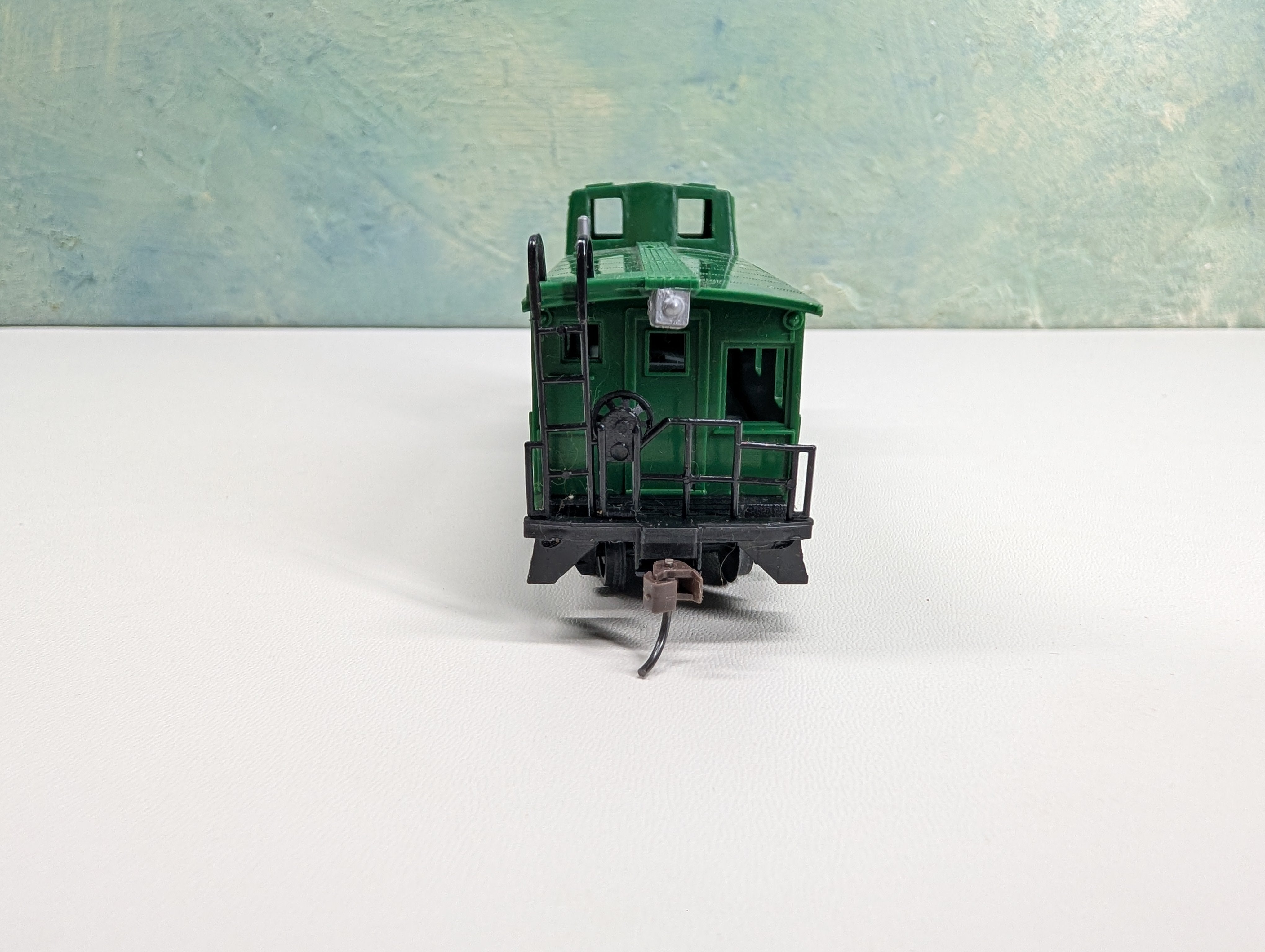 USED Bachmann HO Scale Green Caboose #128