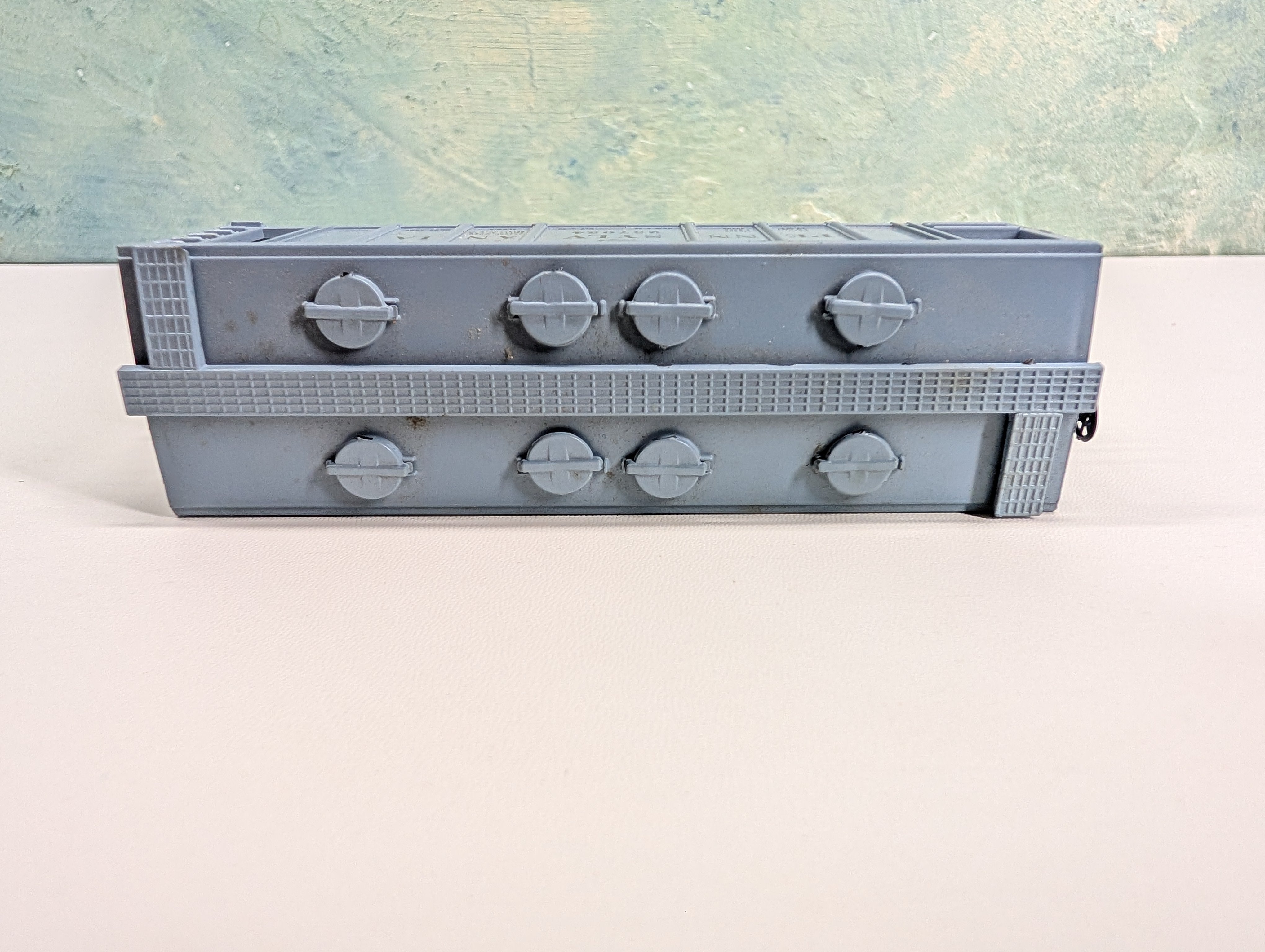USED Roundhouse HO Scale 2 Bay Covered Hopper Pennsylvania PRR #257054