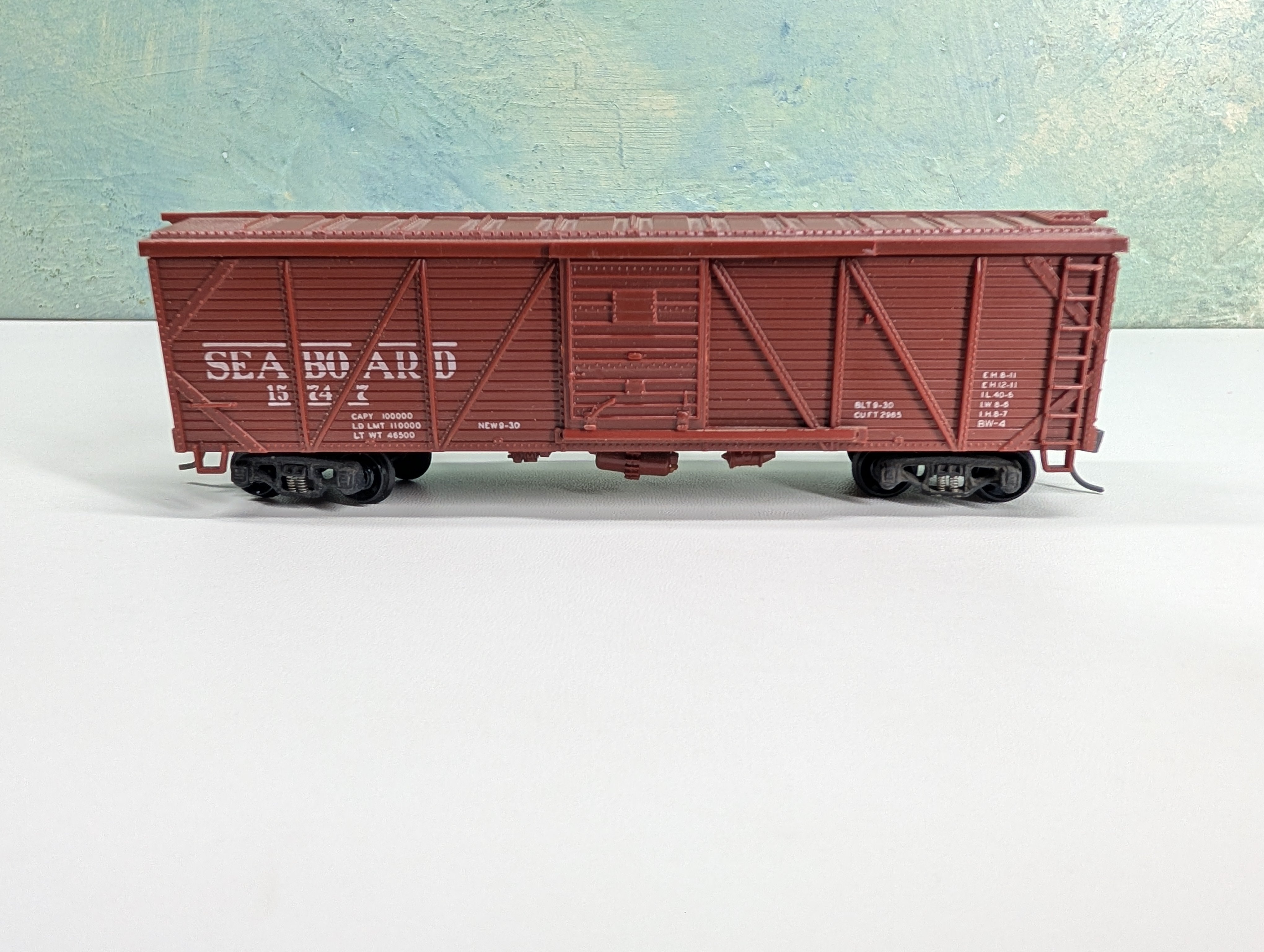 USED Varney HO Scale 42' OB Box Car Seaboard #15747