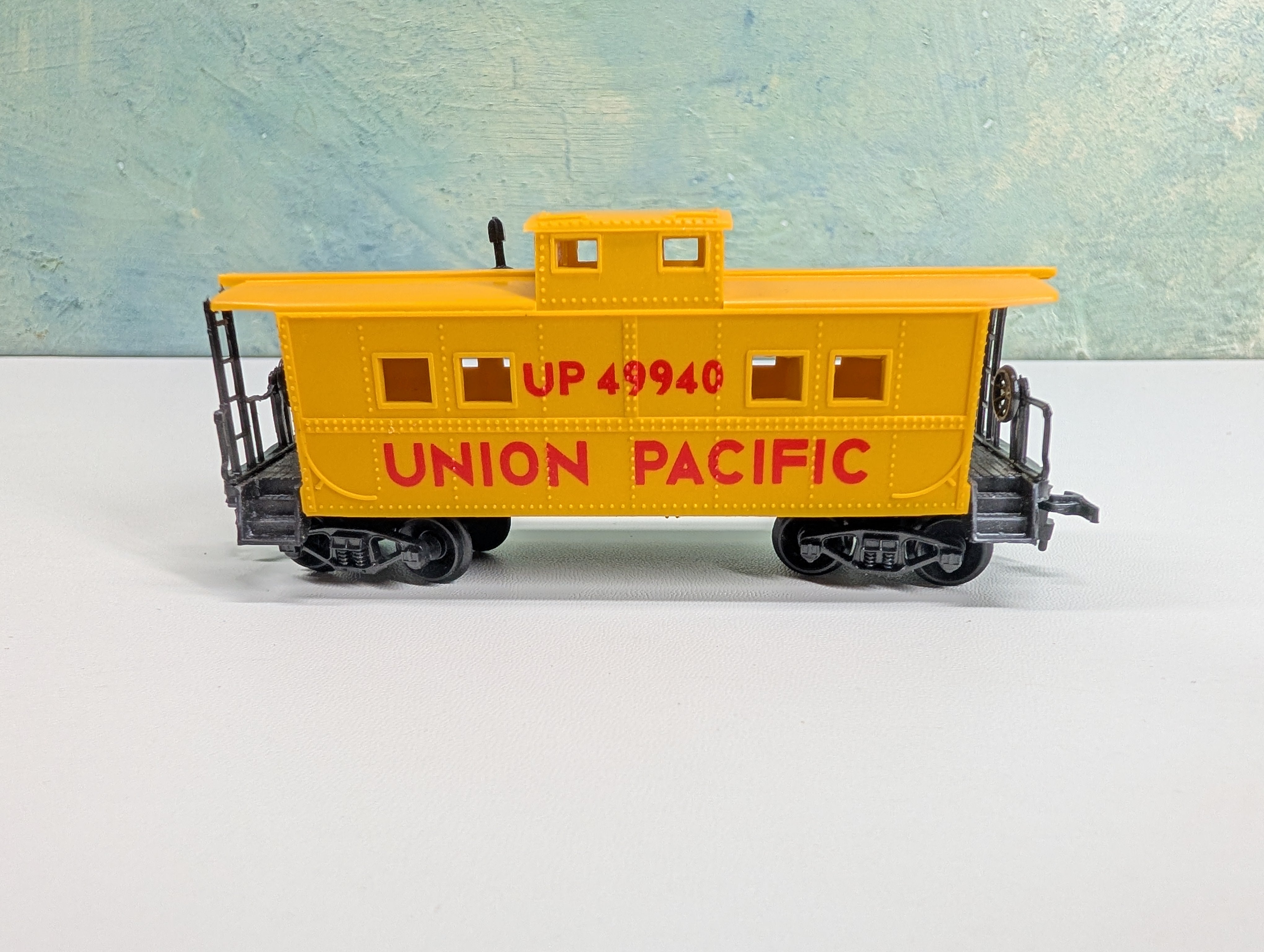 USED Life-Like HO Scale Caboose Union Pacific UP #49940