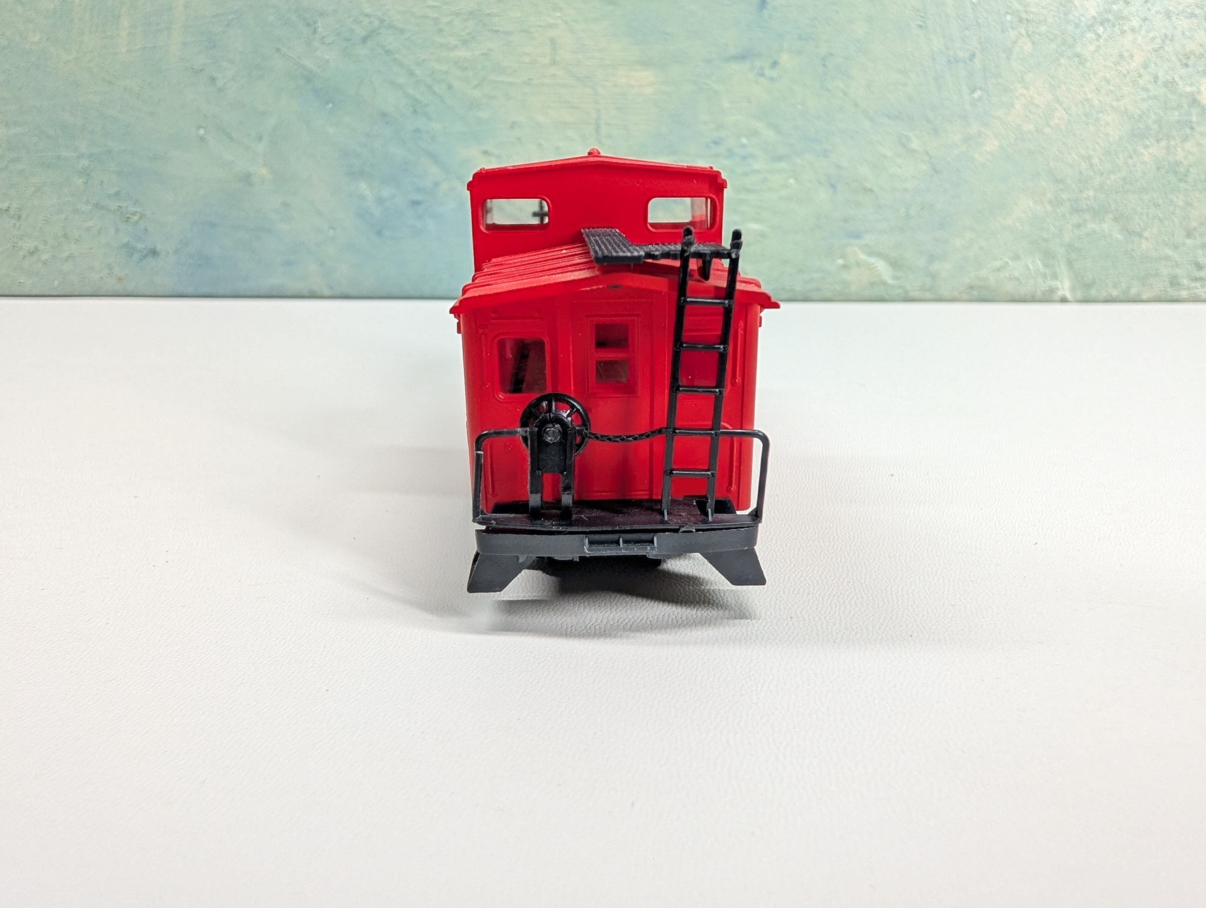 USED AHM HO Scale Radio Caboose Erie #C143