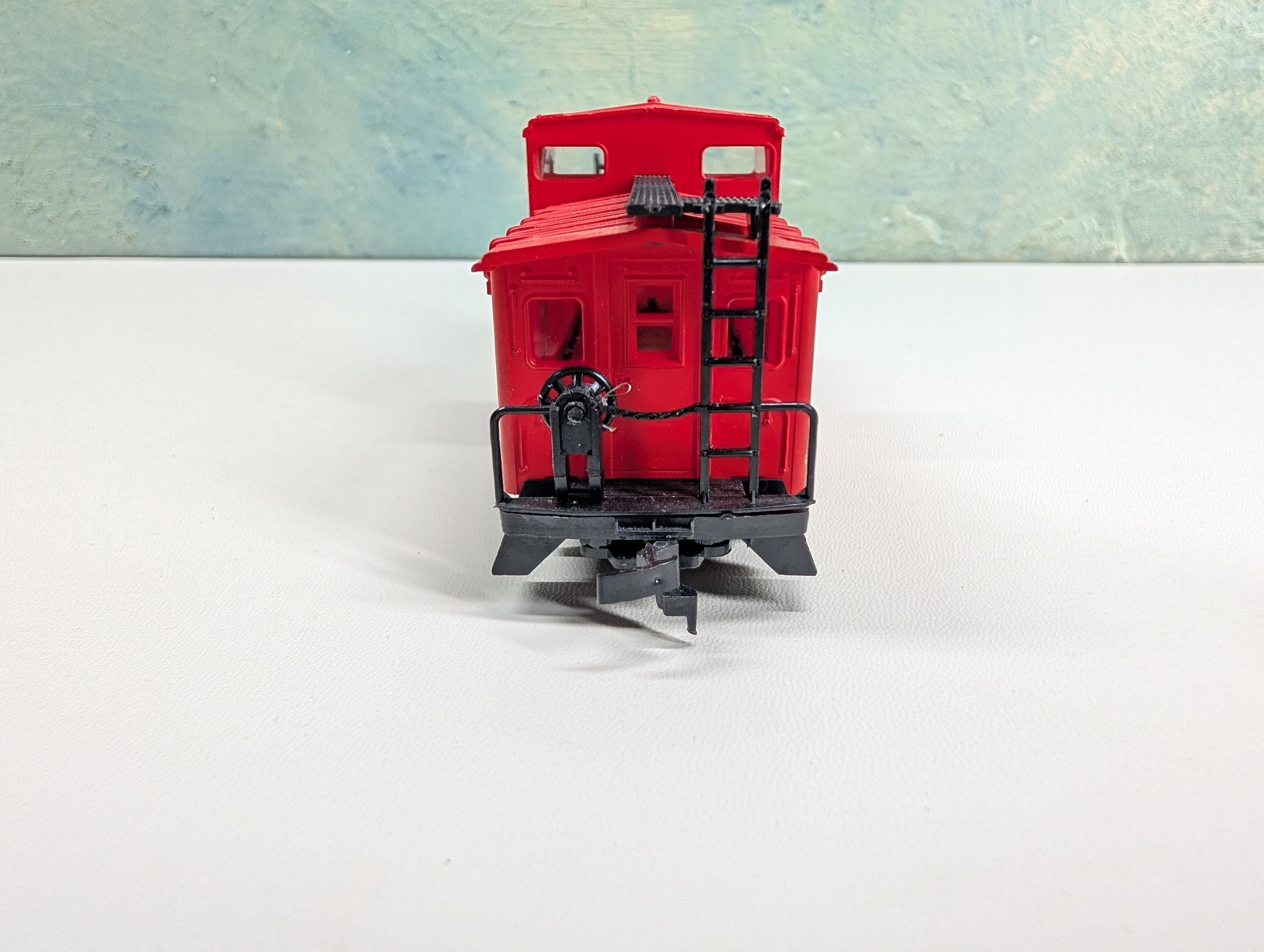 USED AHM HO Scale Radio Caboose Erie #C143