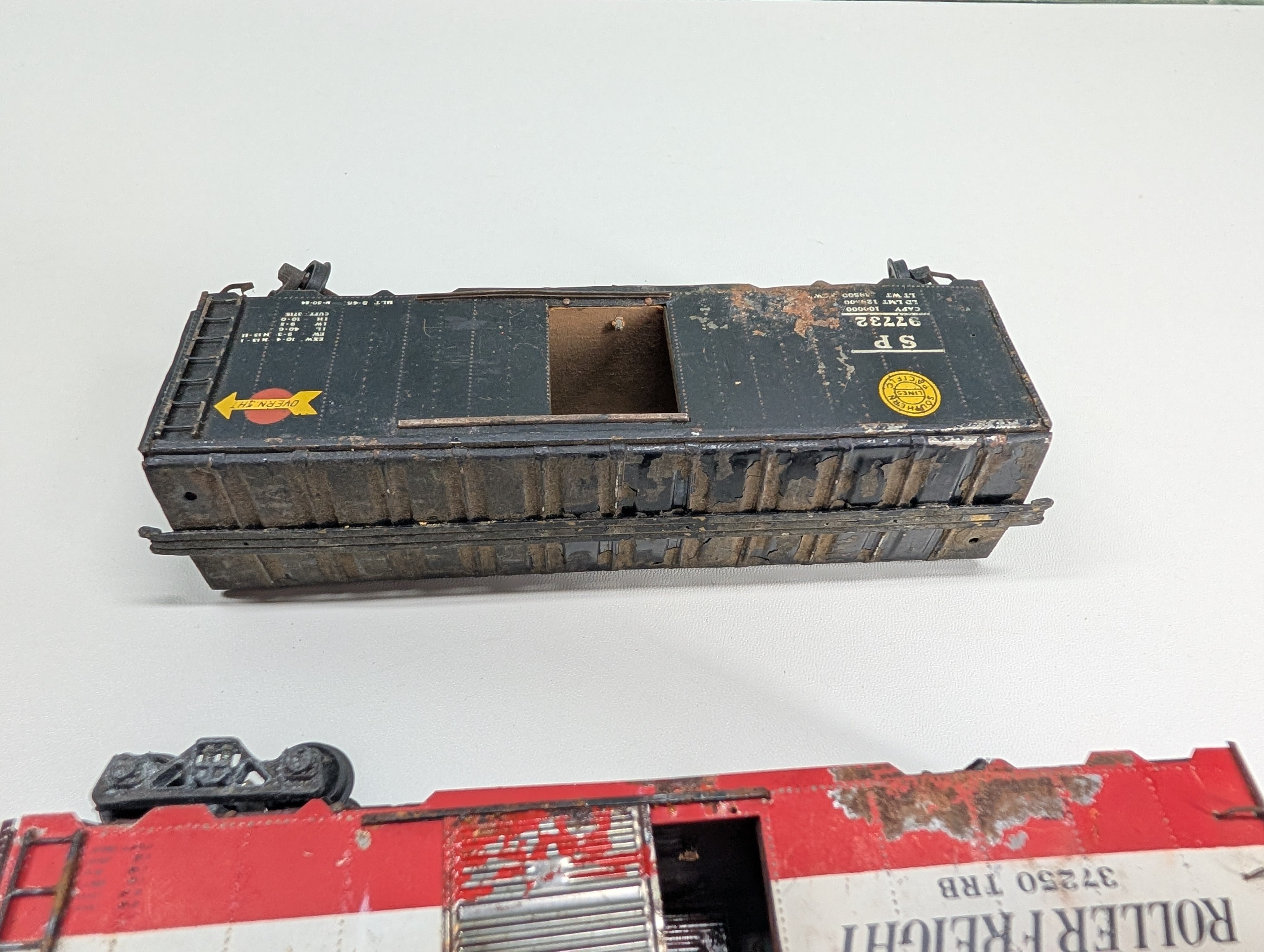 USED HO Scale Lot of Metal 40' Box Car Assembled Kits (SP, Timken Roller) (3 pcs)
