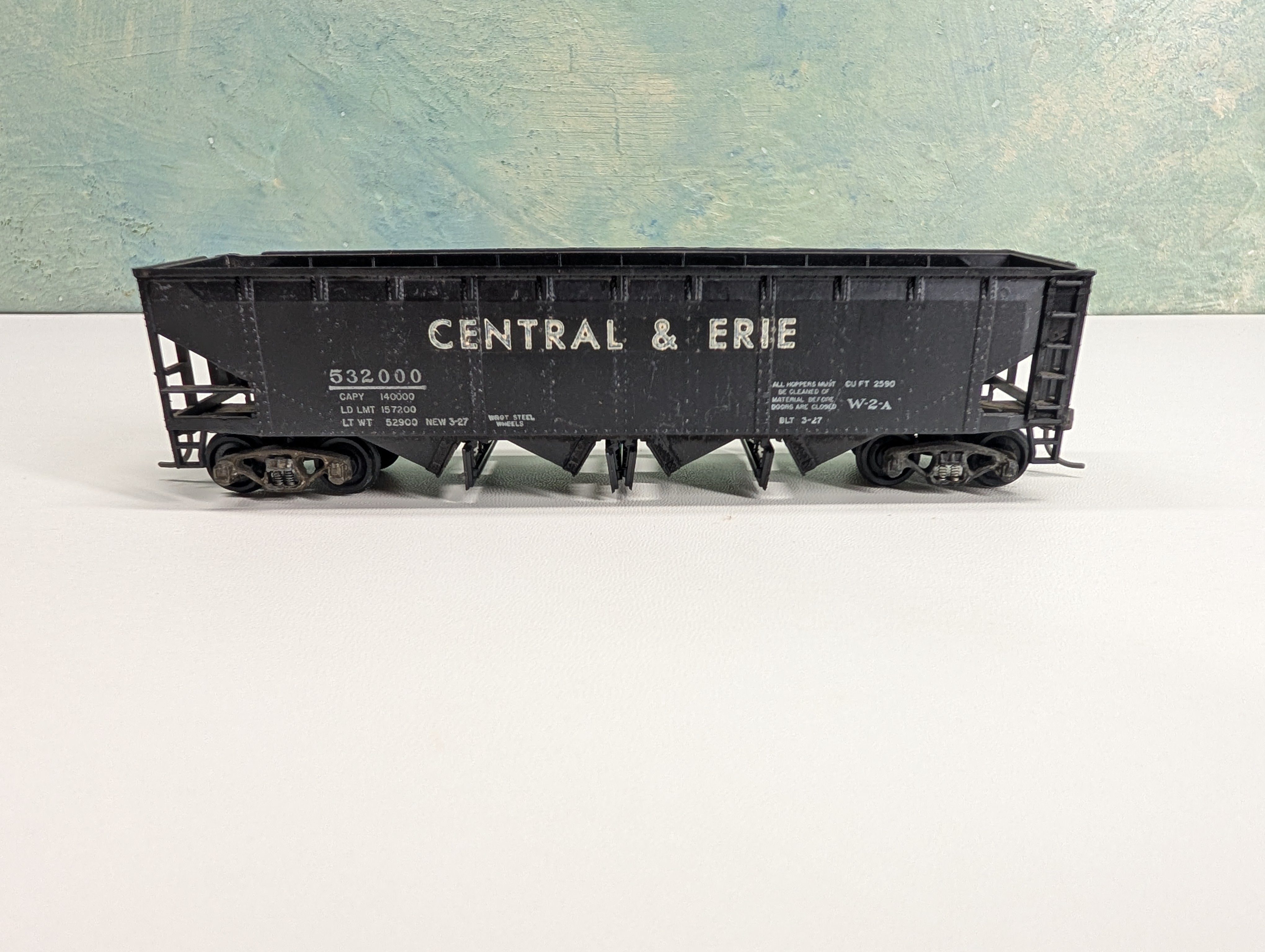 USED Athearn HO Scale Operating Quad Hopper Central & Erie #532000 Decal
