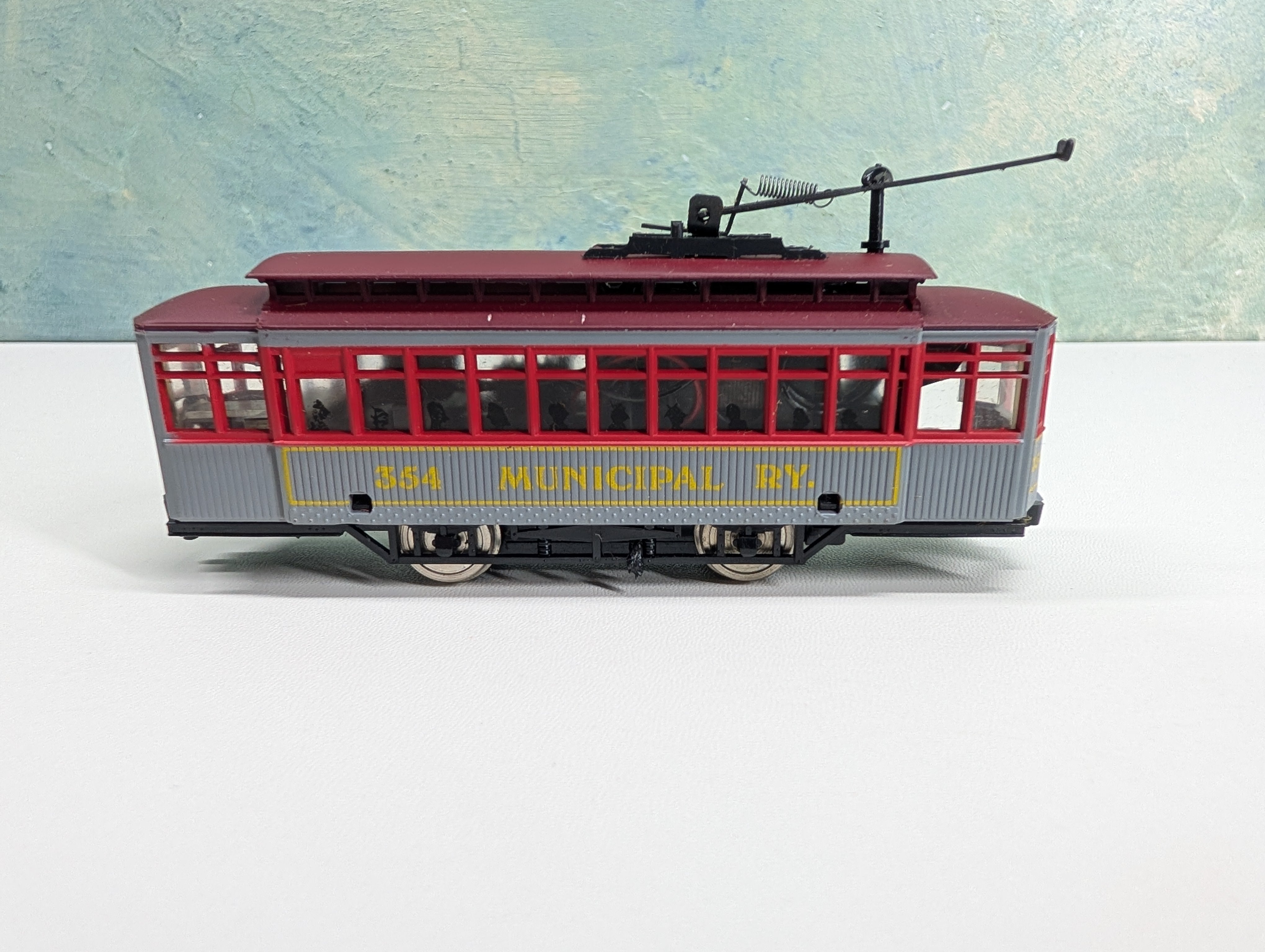USED AHM 5301 C HO Scale Birney Trolley Municipal Railway #354 Tested! DC
