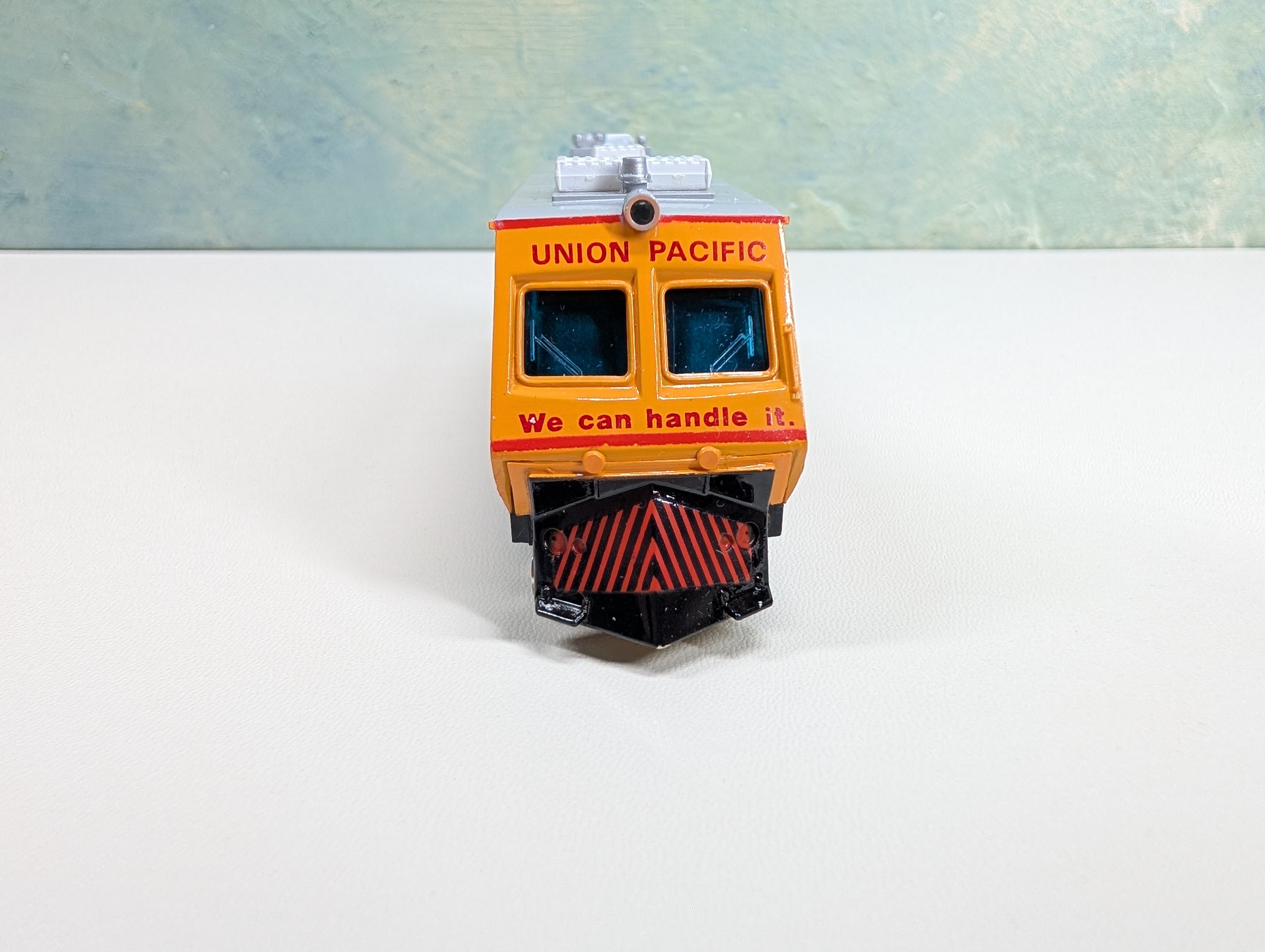 USED Bachmann 608 HO Scale Plasser EM80C Track Cleaner Diesel Locomotive Tested! DC
