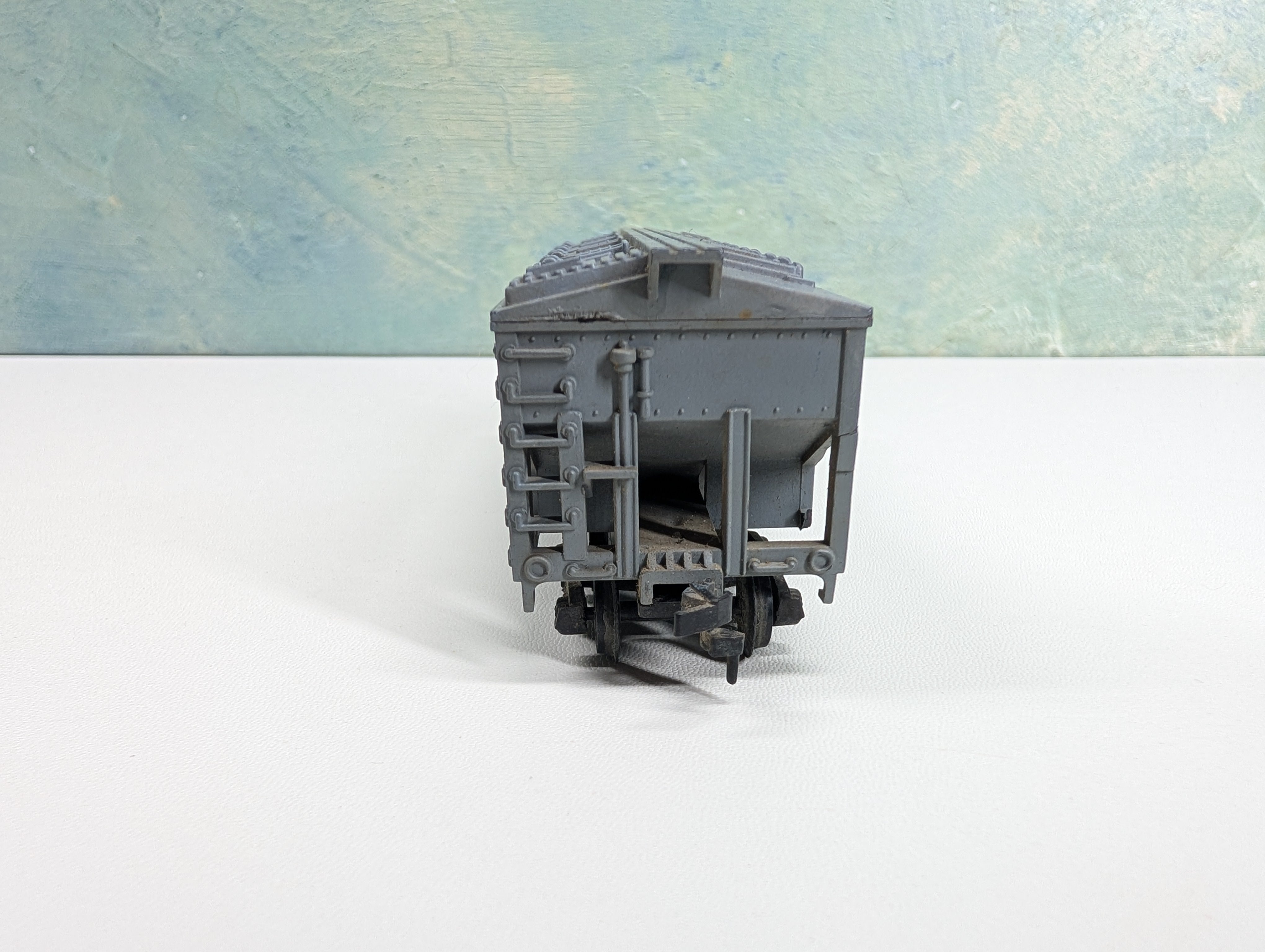 USED Gilbert HO Scale 2 Bay Covered Hopper Monon CIL #510