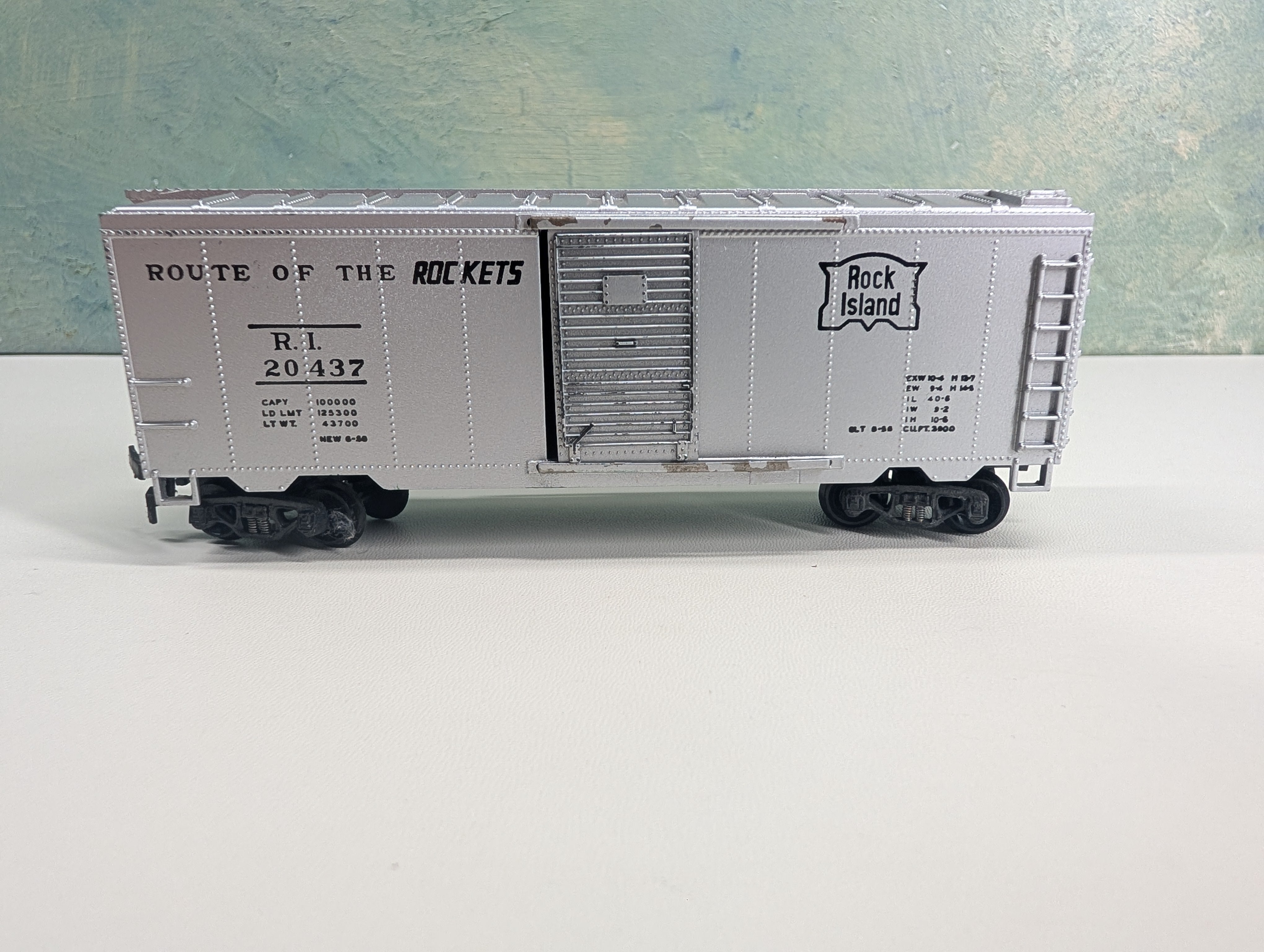 USED Varney HO Scale 40' Box Car Rock Island RI #20437