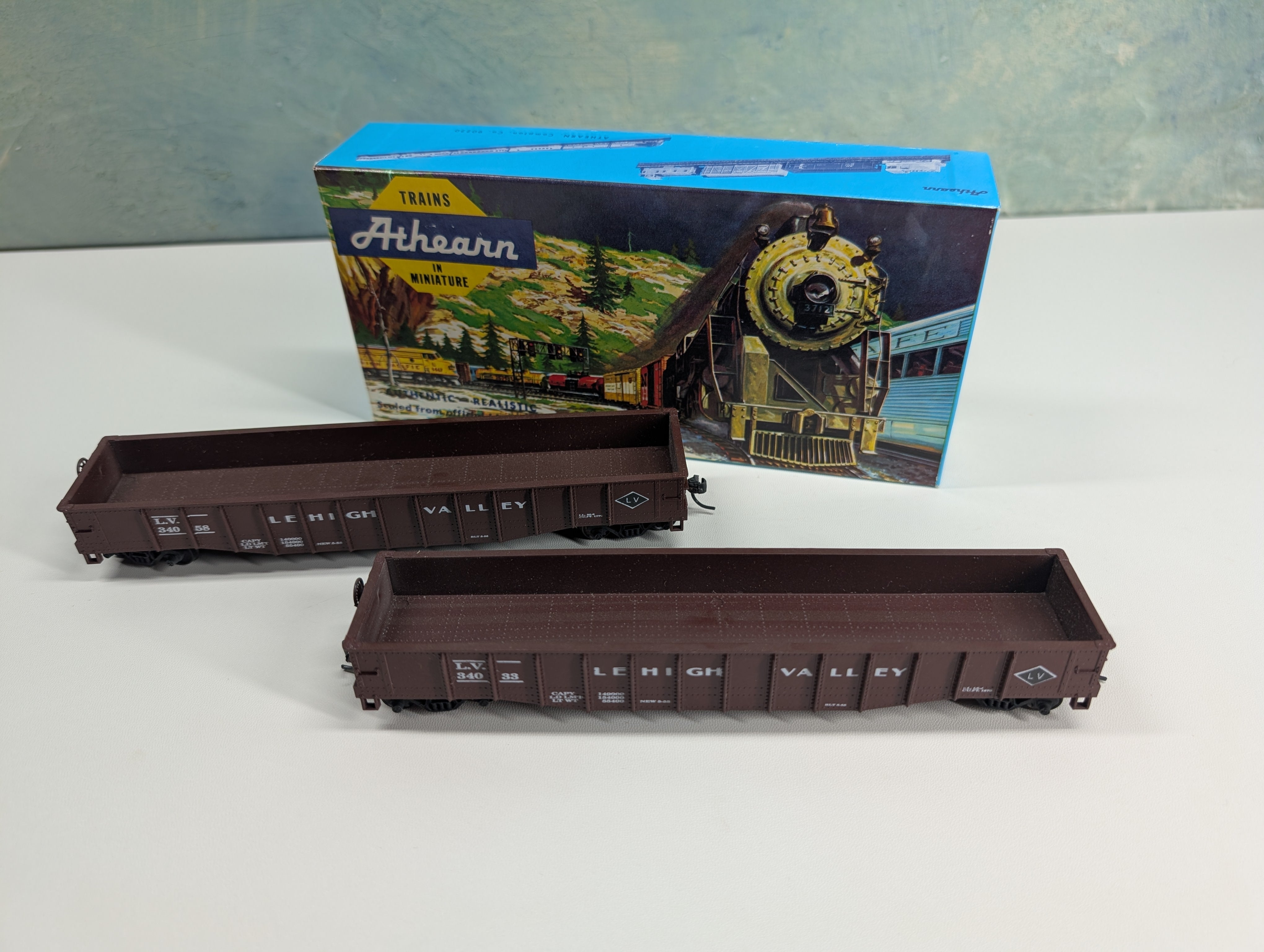 USED Athearn HO Scale 50' Open Gondolas Lehigh Valley LV #34033 & 34058 Bev-Bel, Metal Wheels (2 pcs)