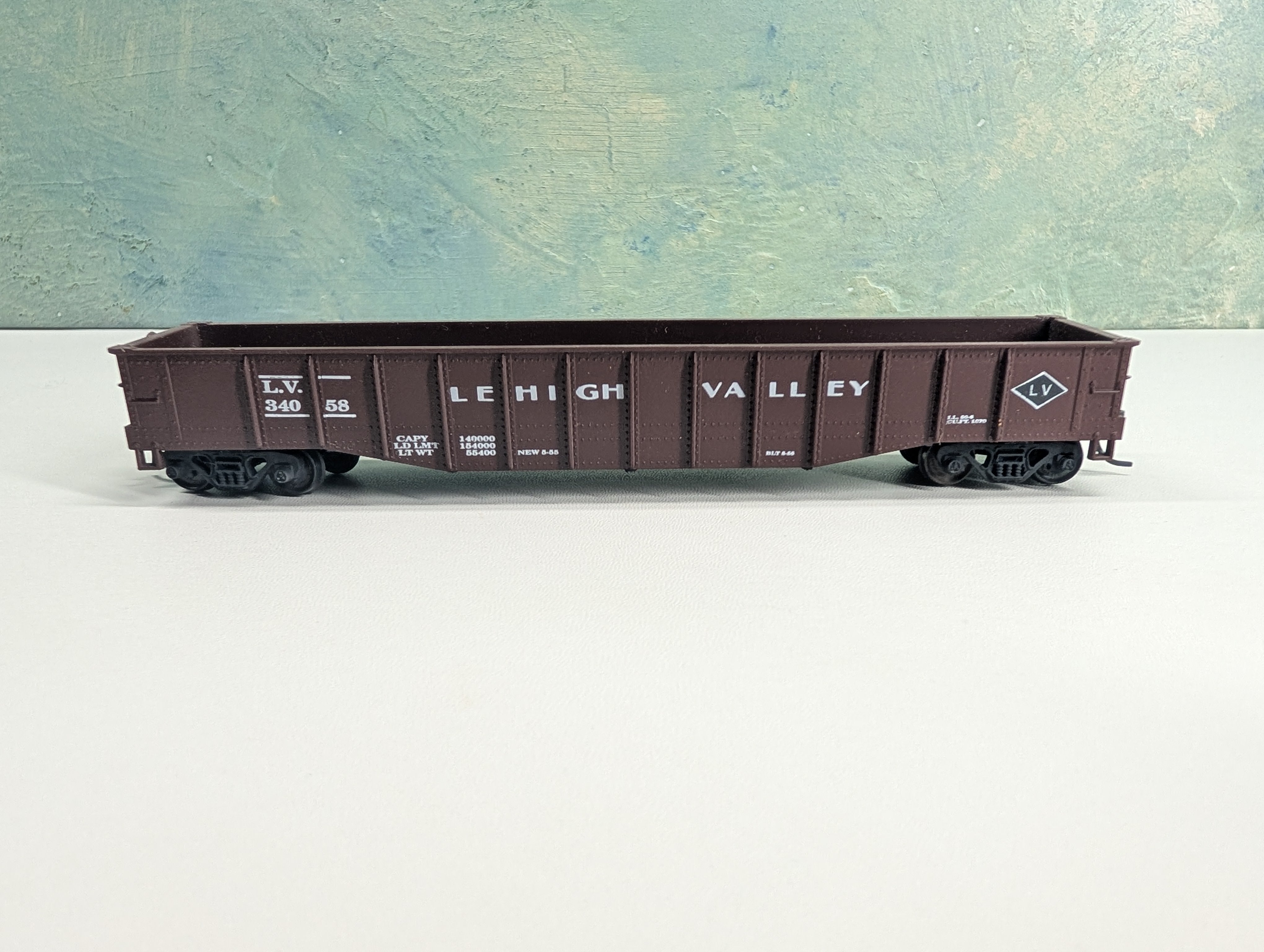USED Athearn HO Scale 50' Open Gondolas Lehigh Valley LV #34033 & 34058 Bev-Bel, Metal Wheels (2 pcs)