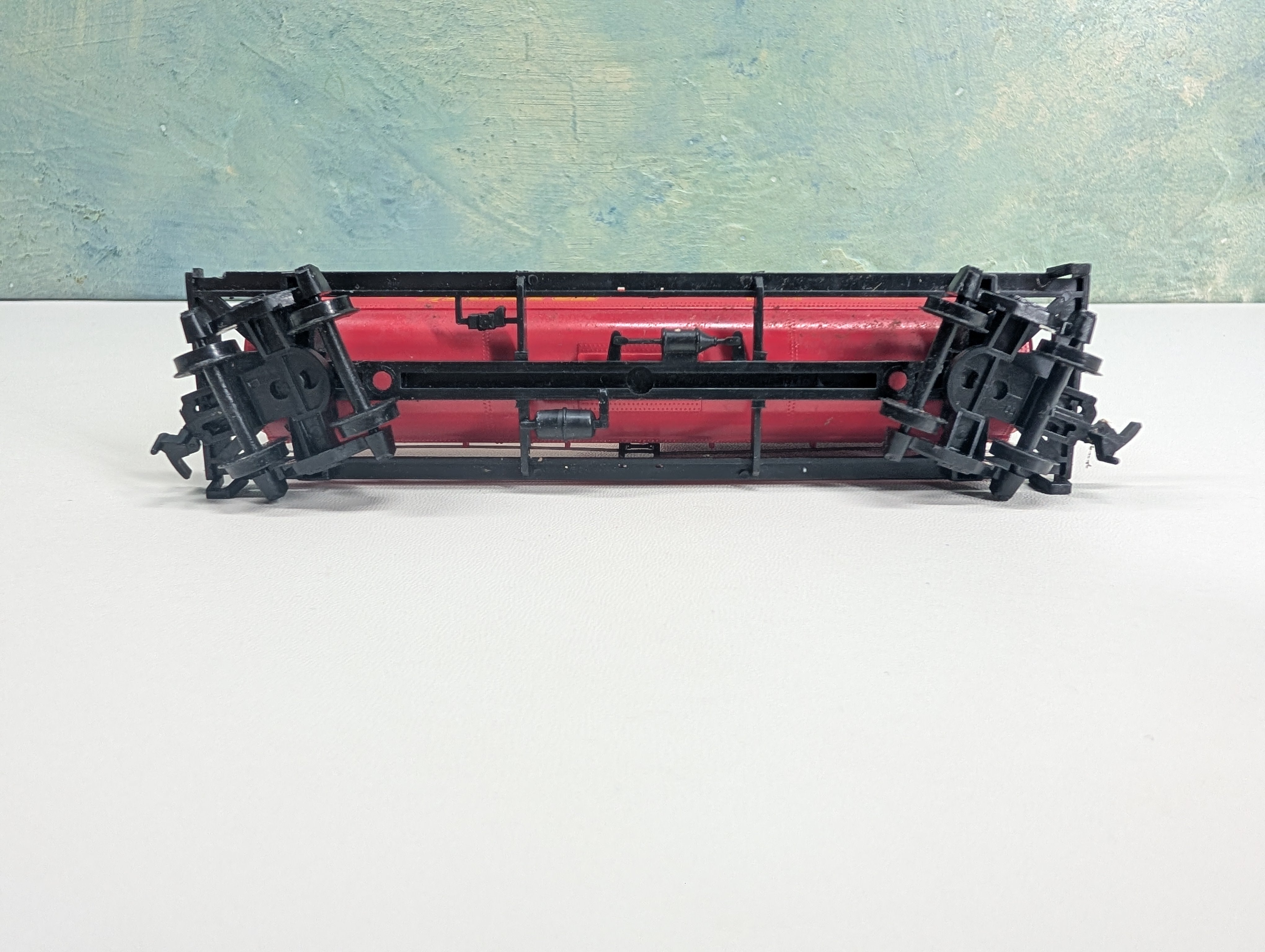 USED AHM HO Scale Fire Fox Tank Car