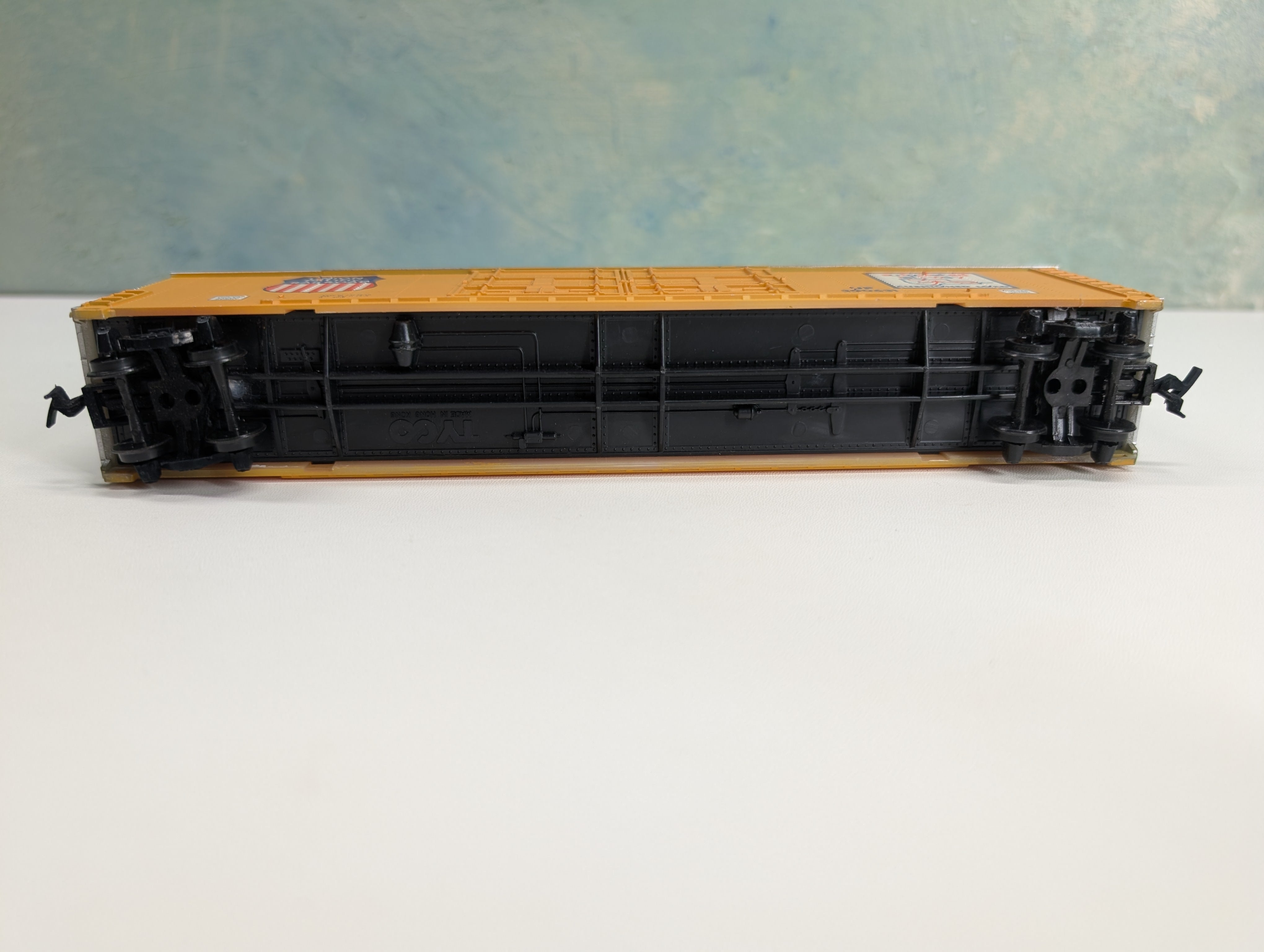 USED Tyco HO Scale 60' Hi-Cube DD Box Car Union Pacific UP #300631