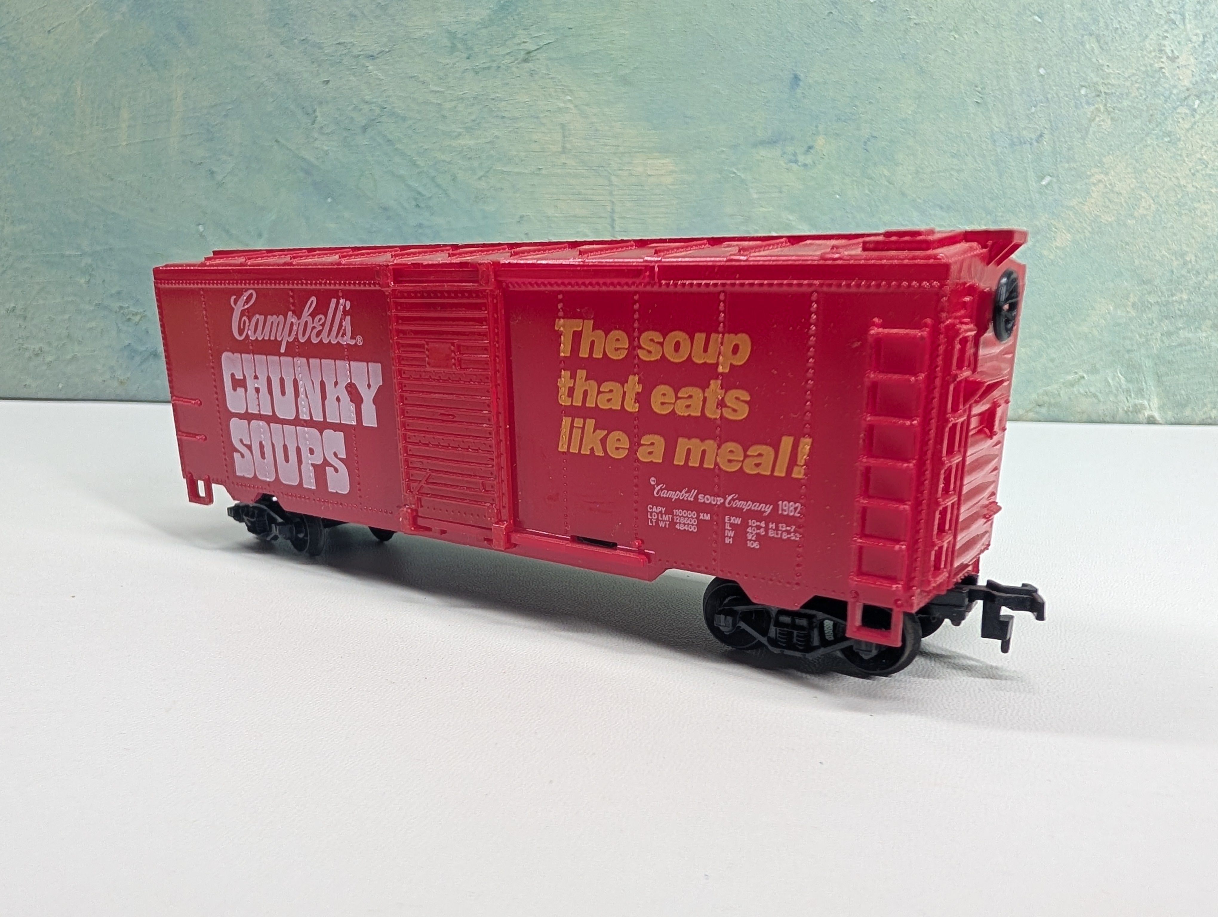 USED Life-Like HO Scale 40' Billboard Box Car Campbell's Chunky Soups