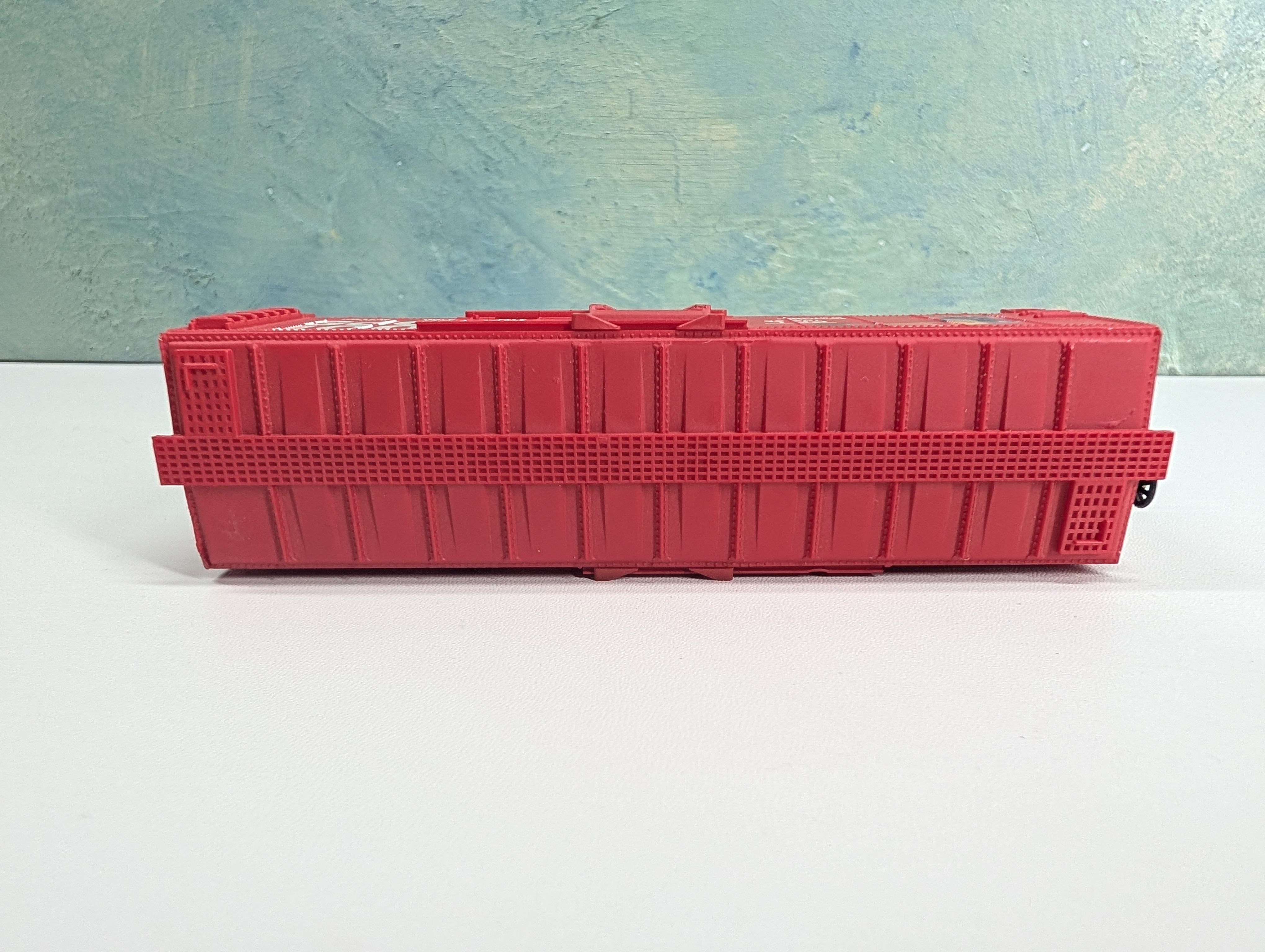 USED Life-Like HO Scale 40' Billboard Box Car Fruit Loops KFL #10235 RARE