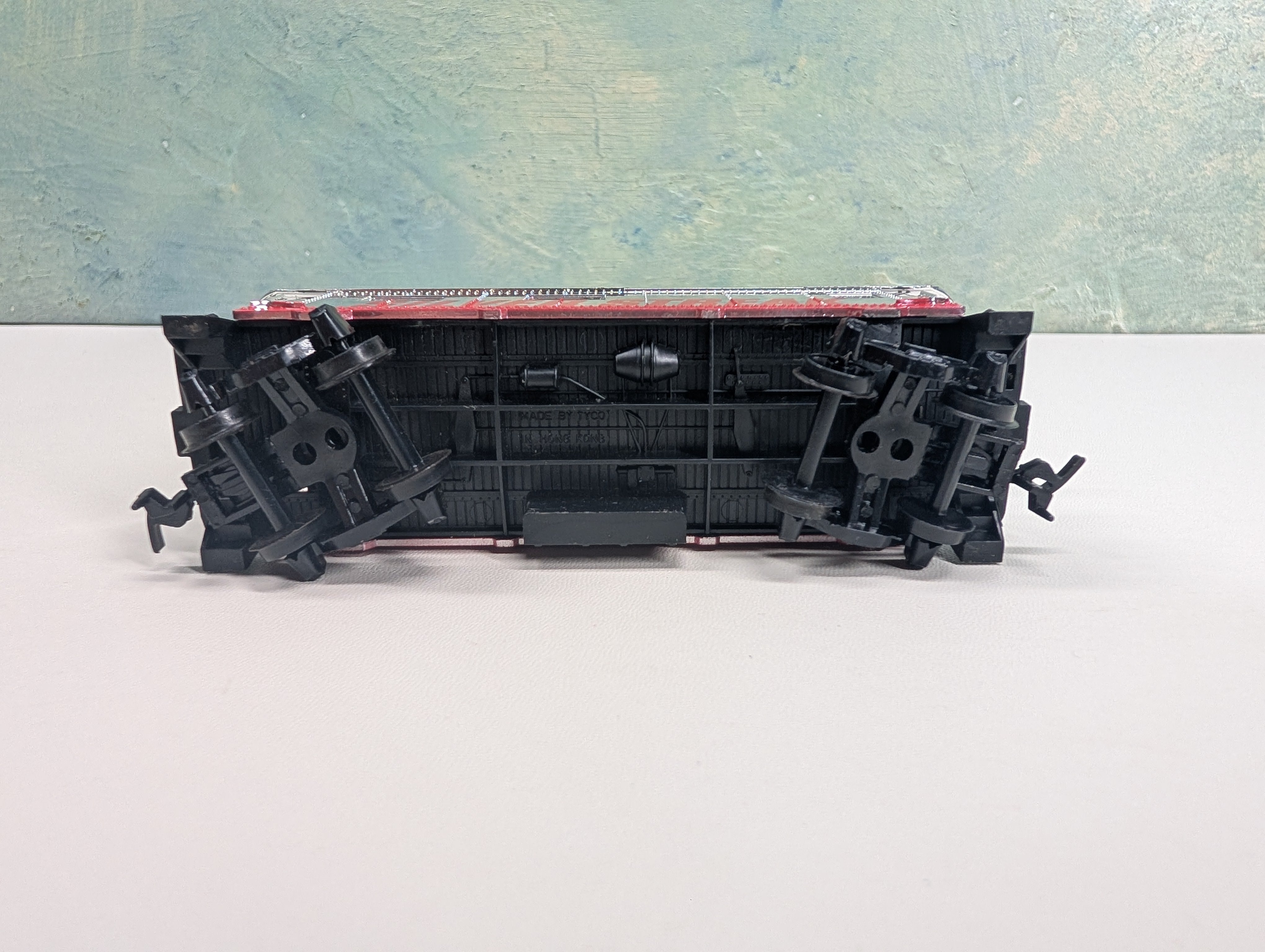 USED Tyco HO Scale Caboose Silver Streak