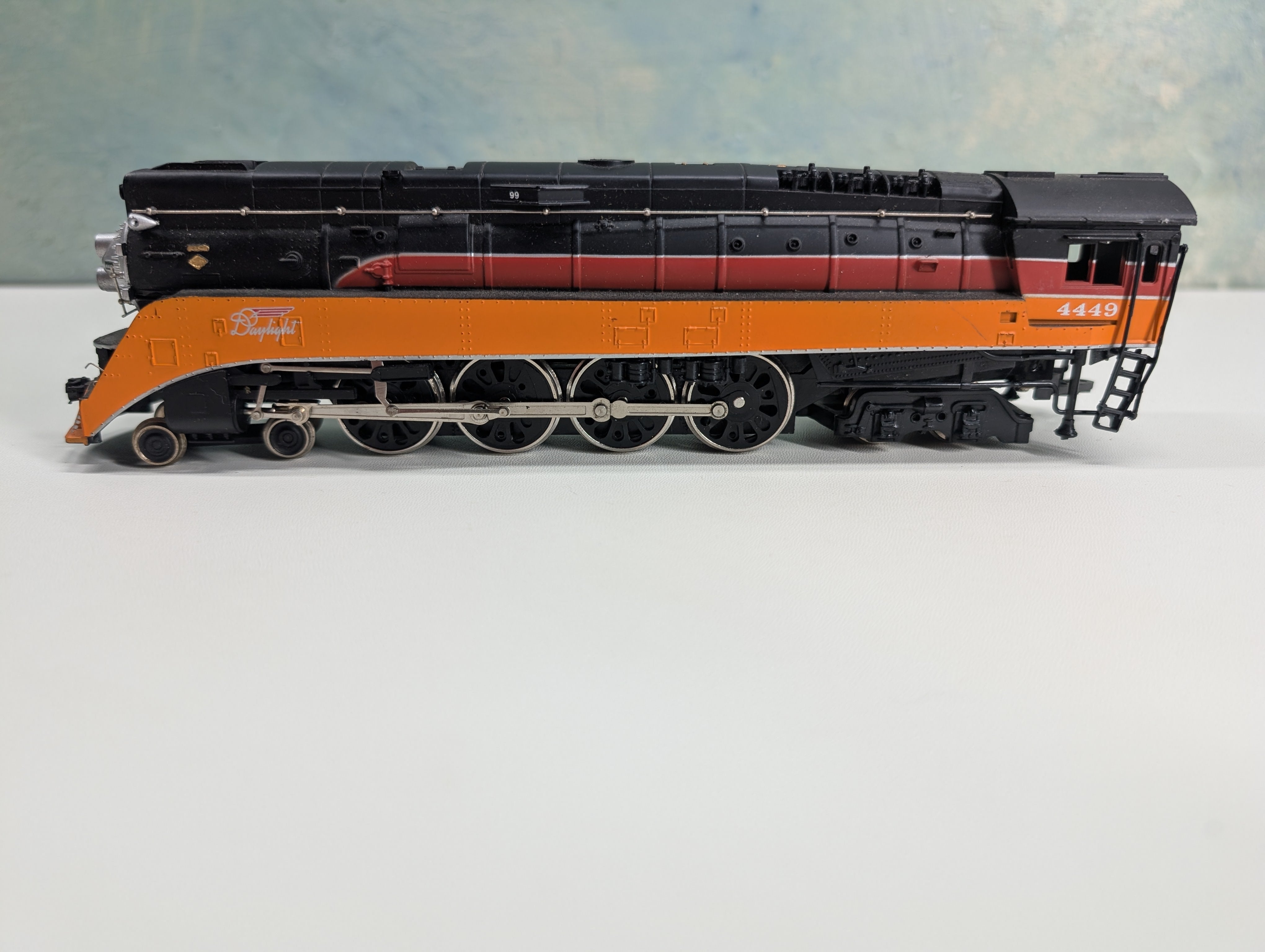 USED Bachmann HO Scale 4-8-4 Daylight GS-4 Steam Locomotive Southern Pacific SP #4449 Runs Great! DC