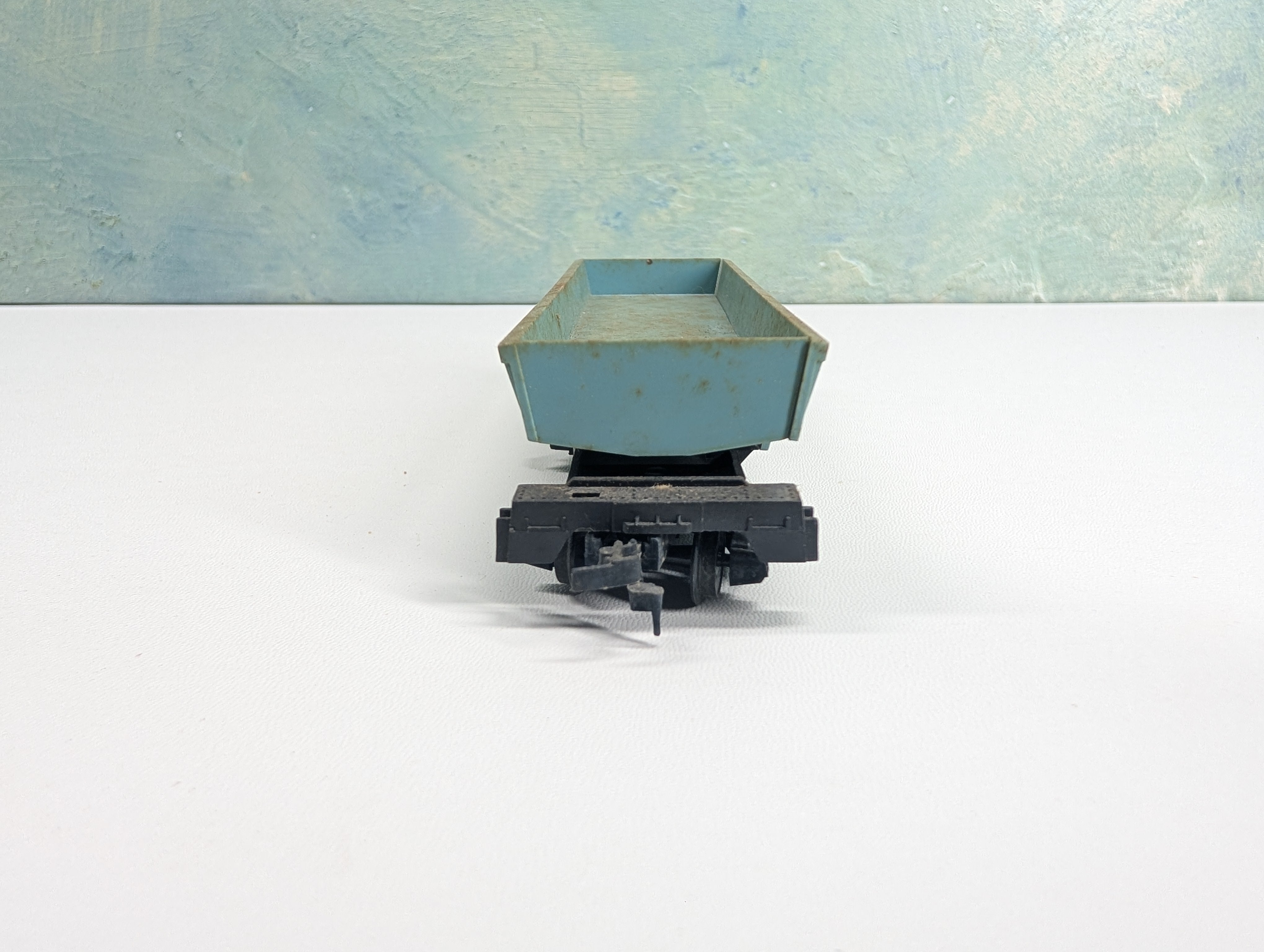 USED Tyco 925-900 HO Scale Ore Dump Car w/ Load