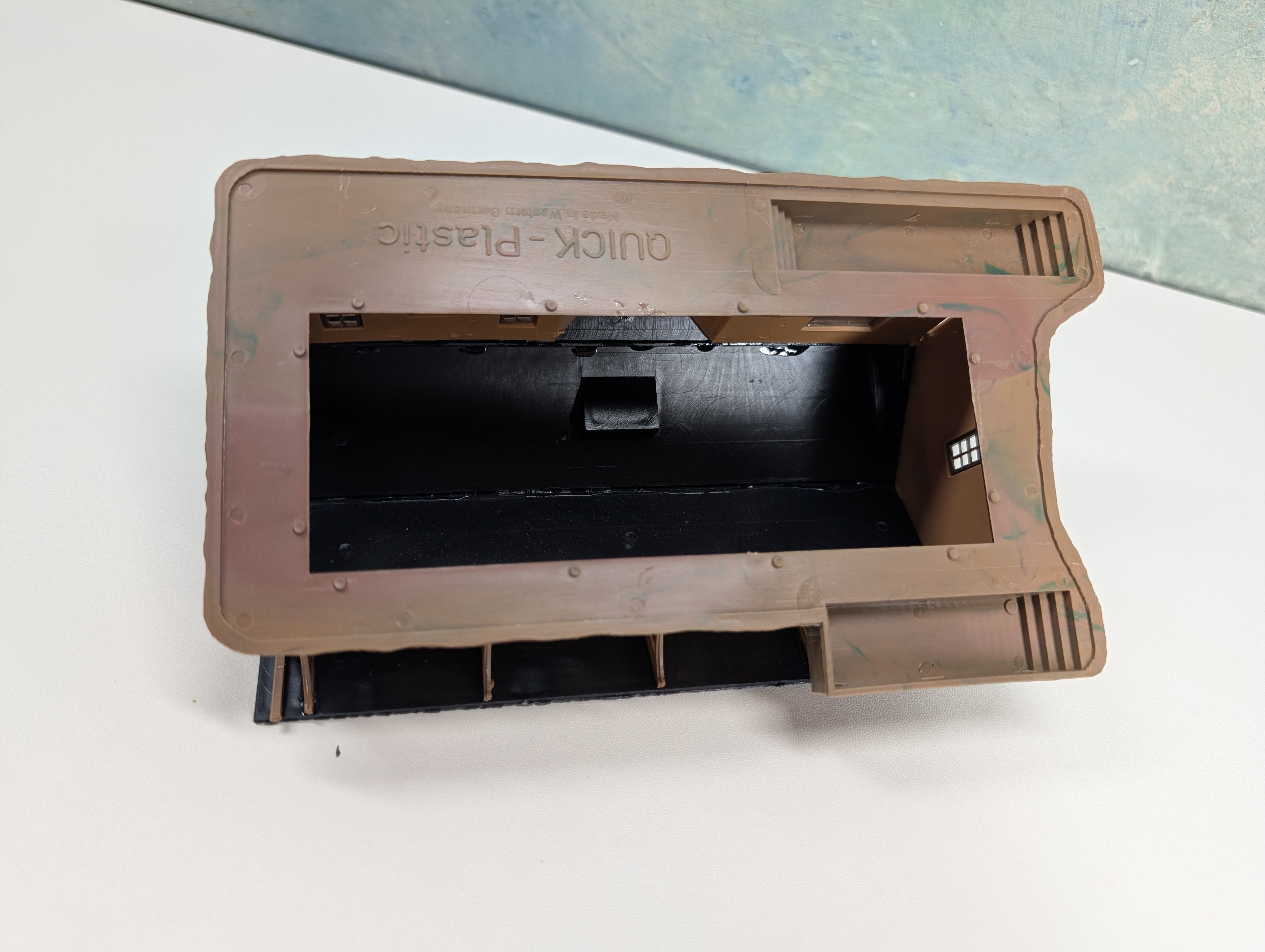 USED Pola HO Scale Freight Station