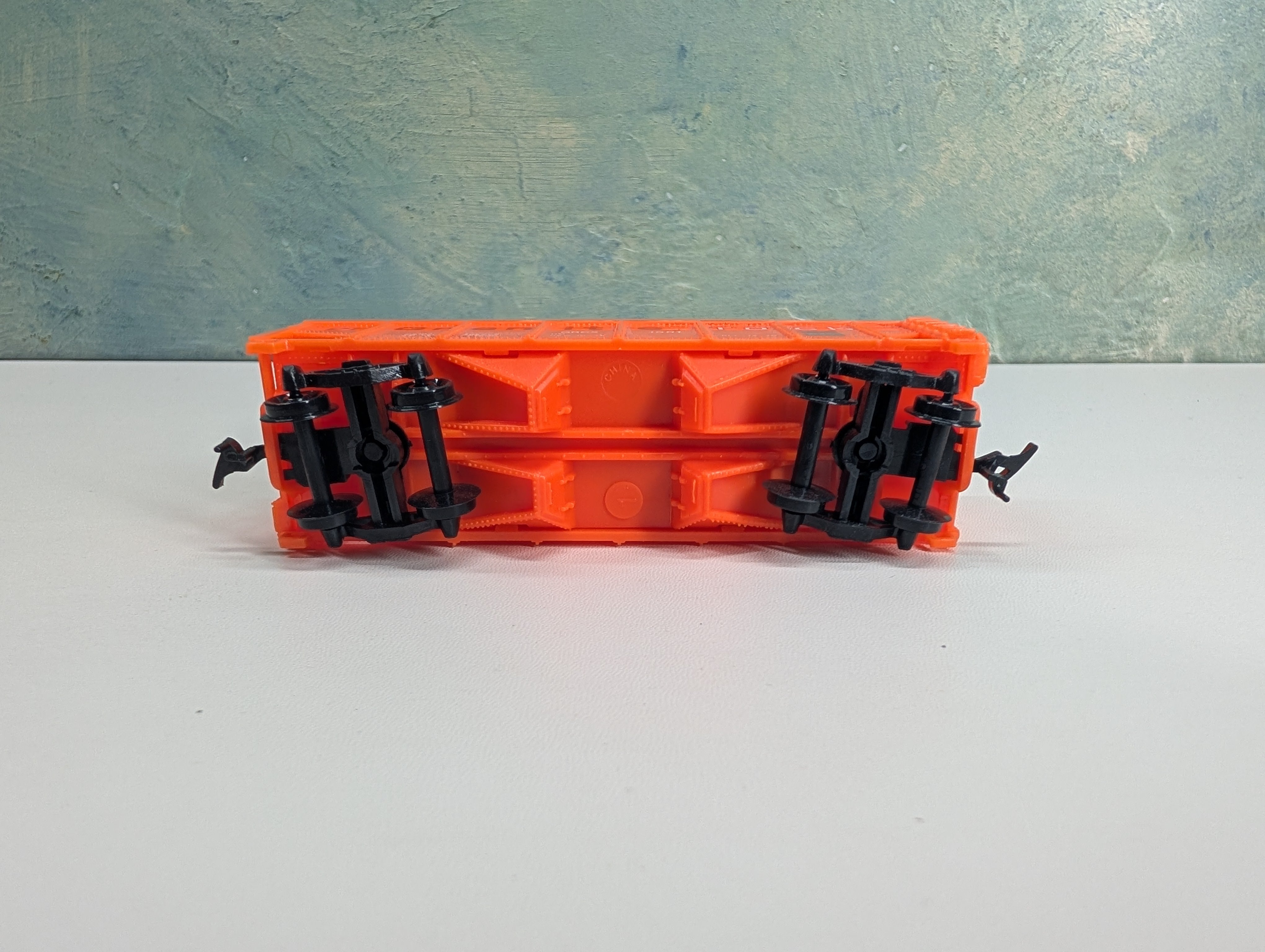 USED Model Power 8084 HO Scale 2 Bay Covered Hopper Granite Rock GRCX #1001 RARE