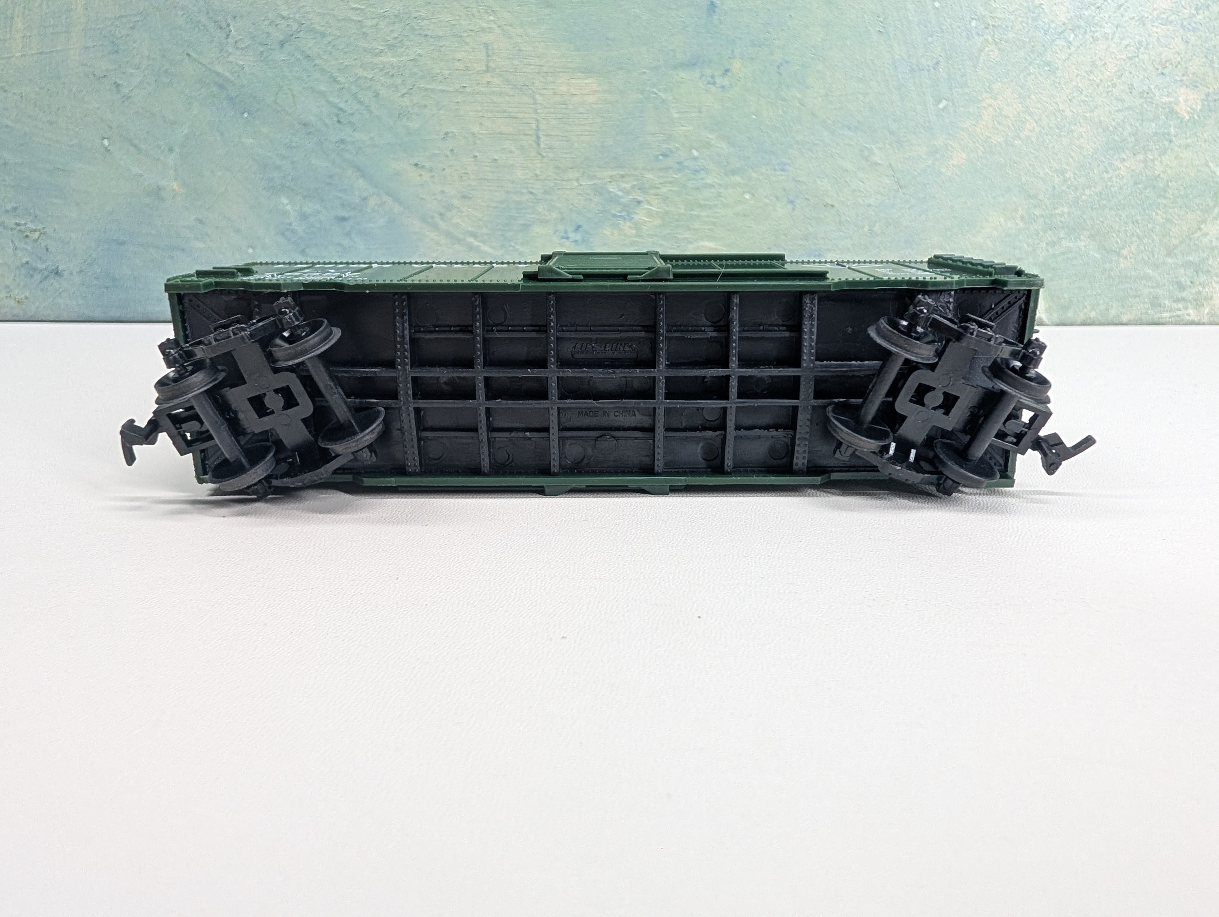 USED Life-Like HO Scale 40' Box Car Lehigh Valley LV #66392