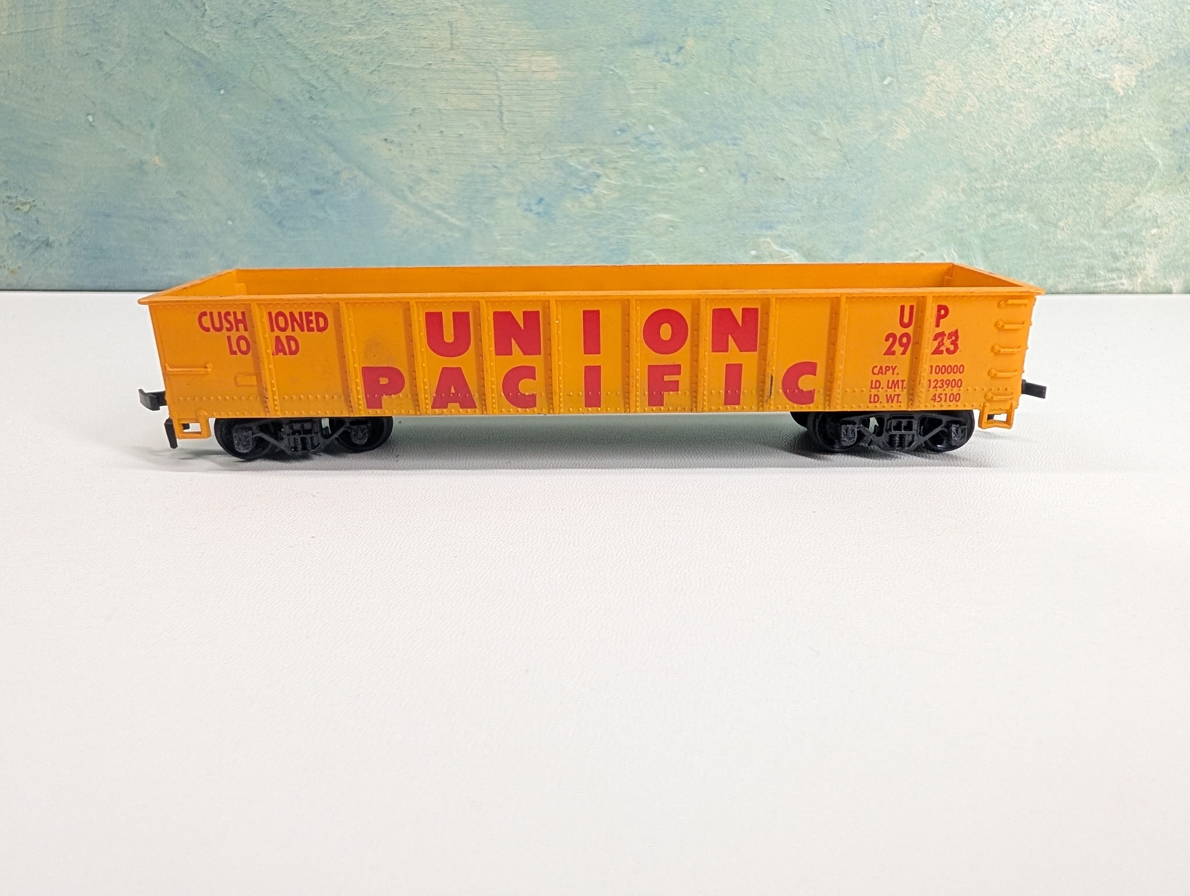 USED Tyco HO Scale 40' Gondola Union Pacific UP #2923