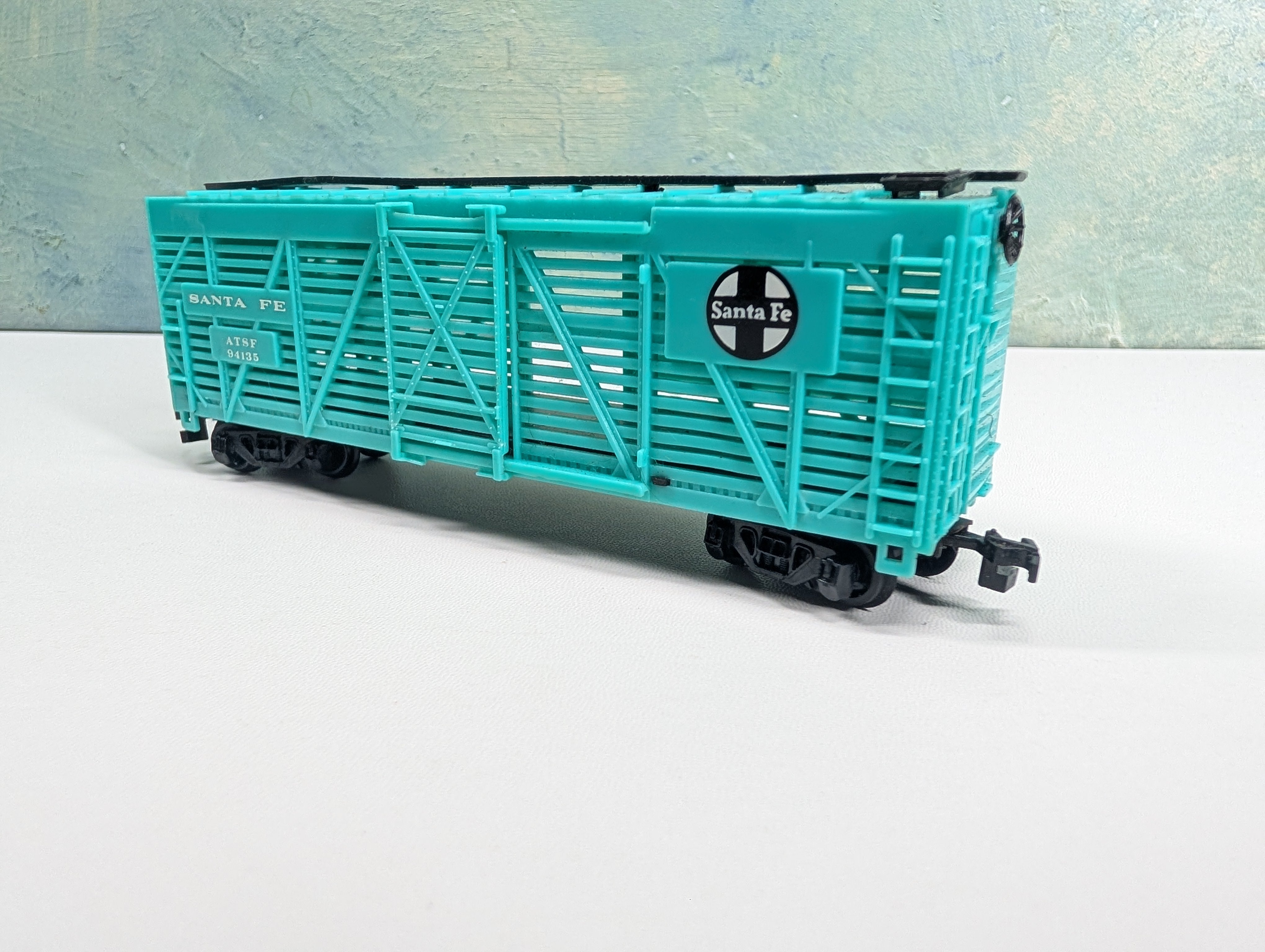 USED Bachmann HO Scale 40' Cattle Livestock Car Santa Fe ATSF #94135