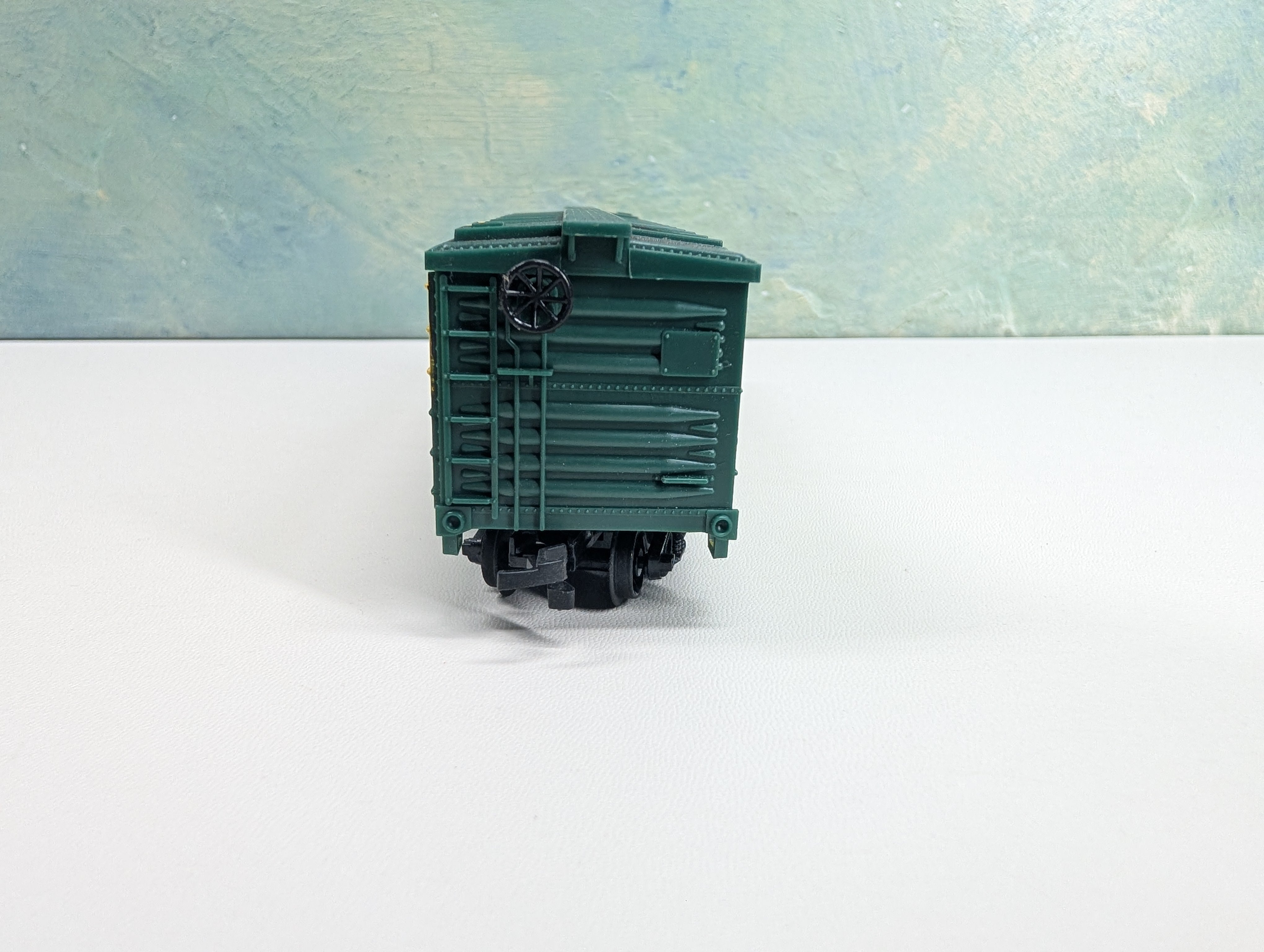 USED Life-Like HO Scale 40' Cattle Livestock Car Chicago & North Western CNW #15040