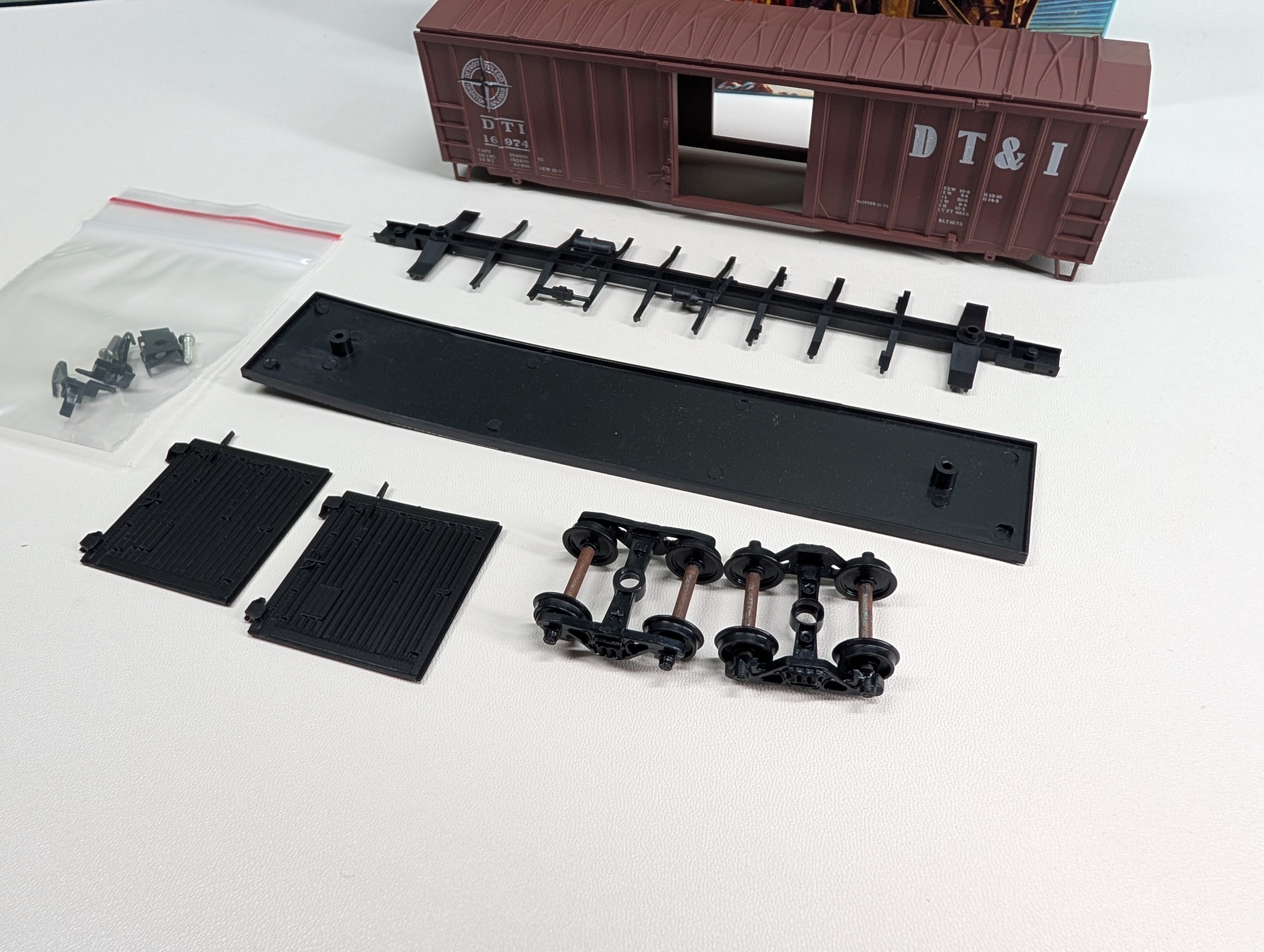 USED Athearn HO Scale 50' ACF SD Railbox Box Car Detroit Toledo & Ironton DTI #16974 Bev-Bel KIT