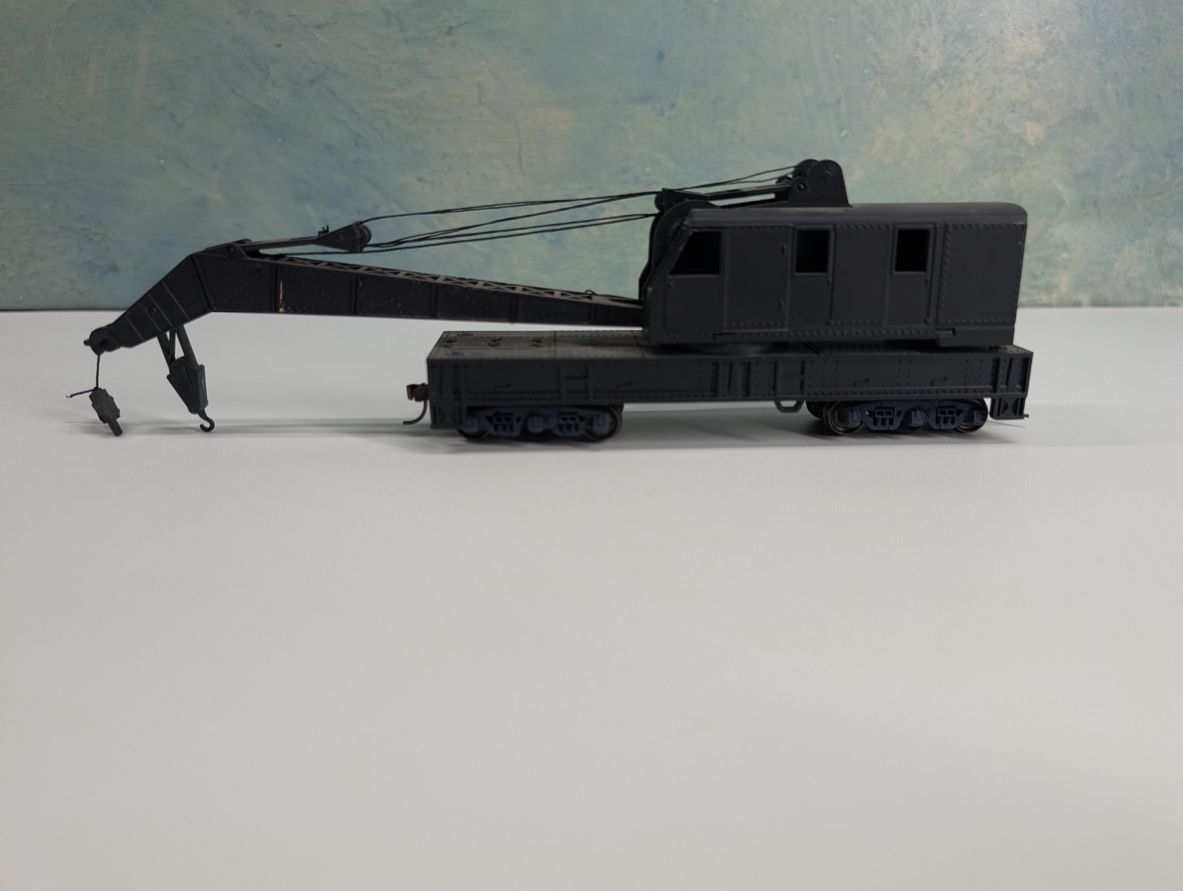 USED Athearn HO Scale Undecorated Black MOW Crane Car