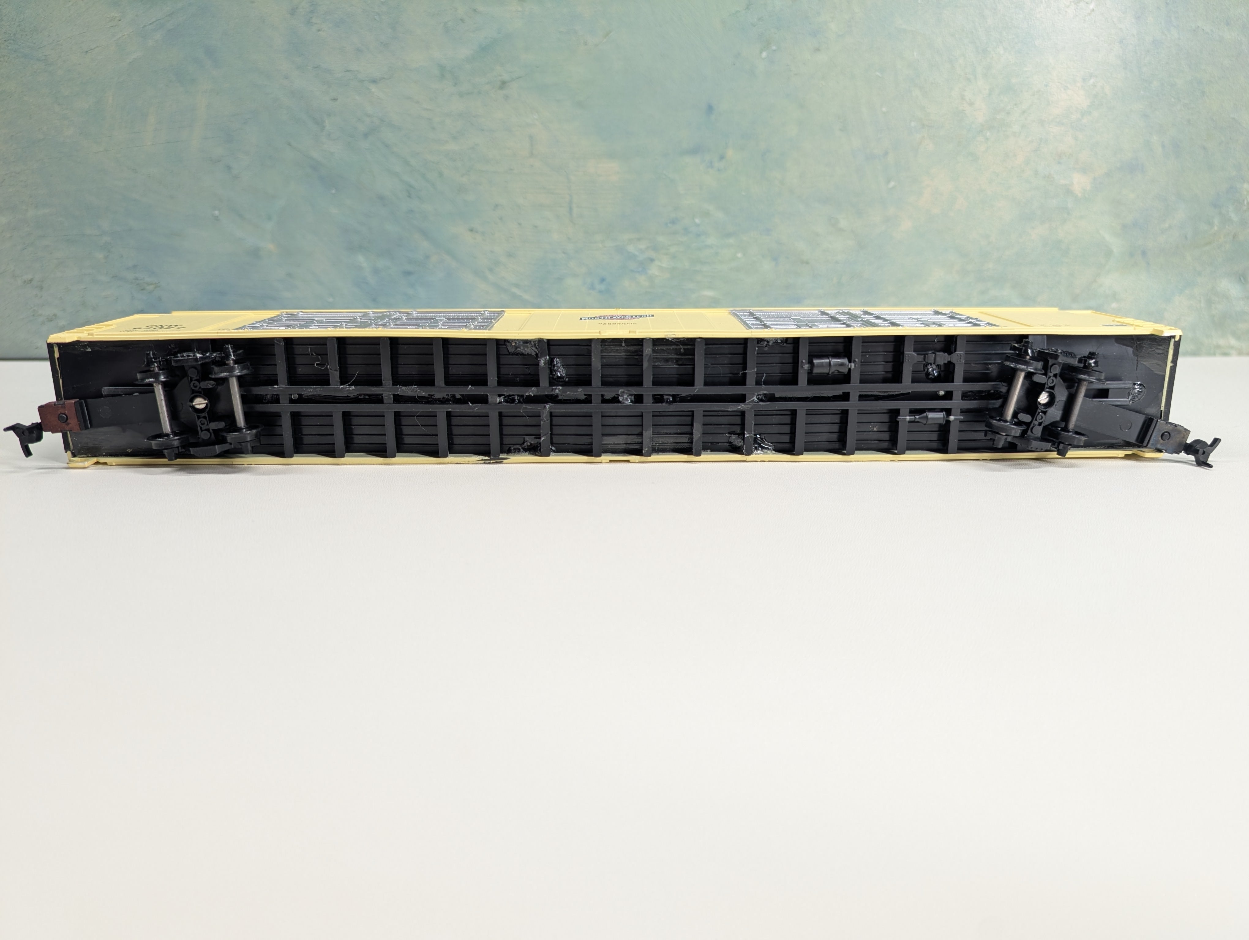 USED Athearn 2970 HO Scale 86' HI-Cube Box Car Chicago & North Western CNW #92027