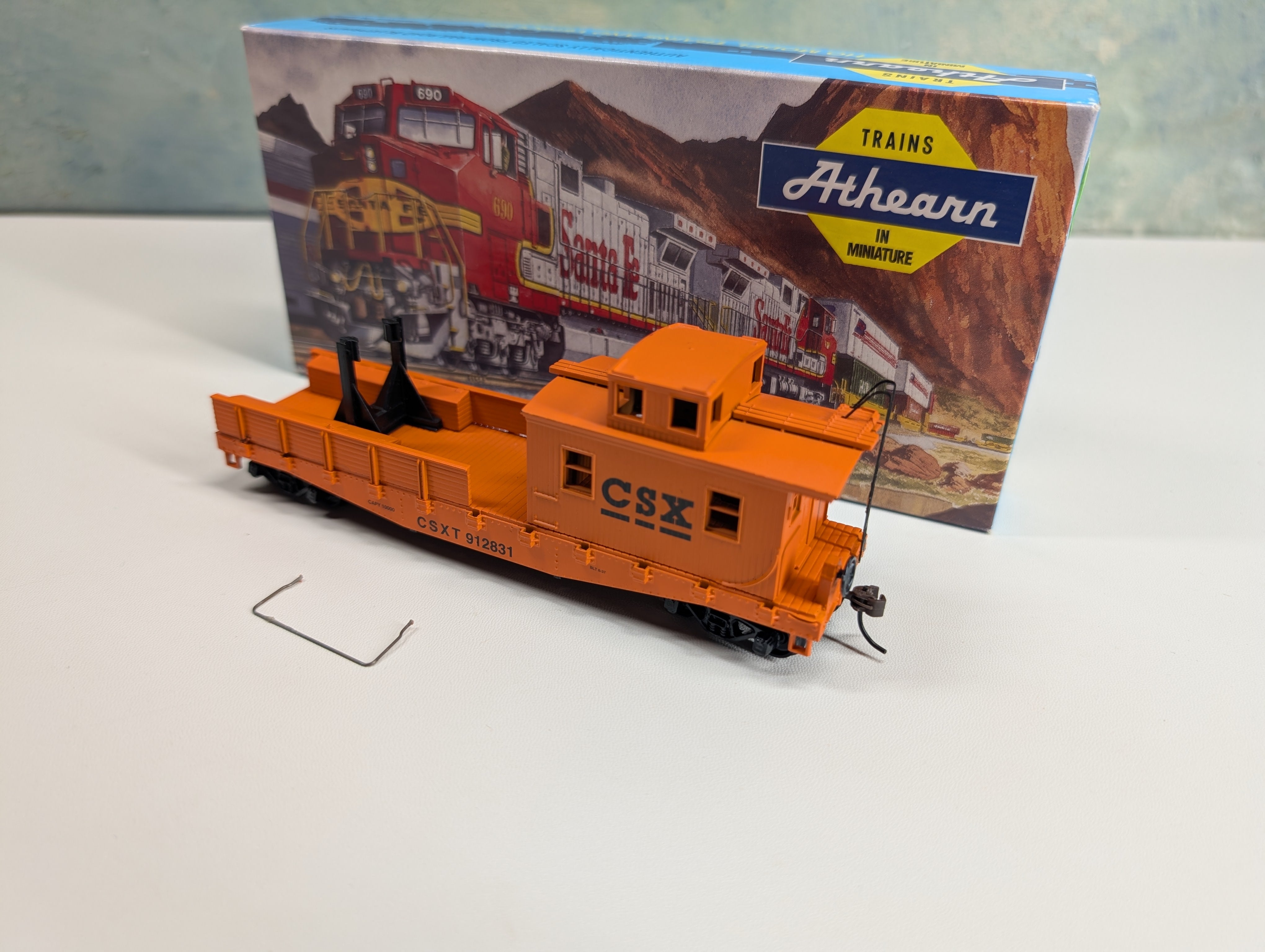 USED Athearn 1283 HO Scale Work Caboose, Orange CSX #912831