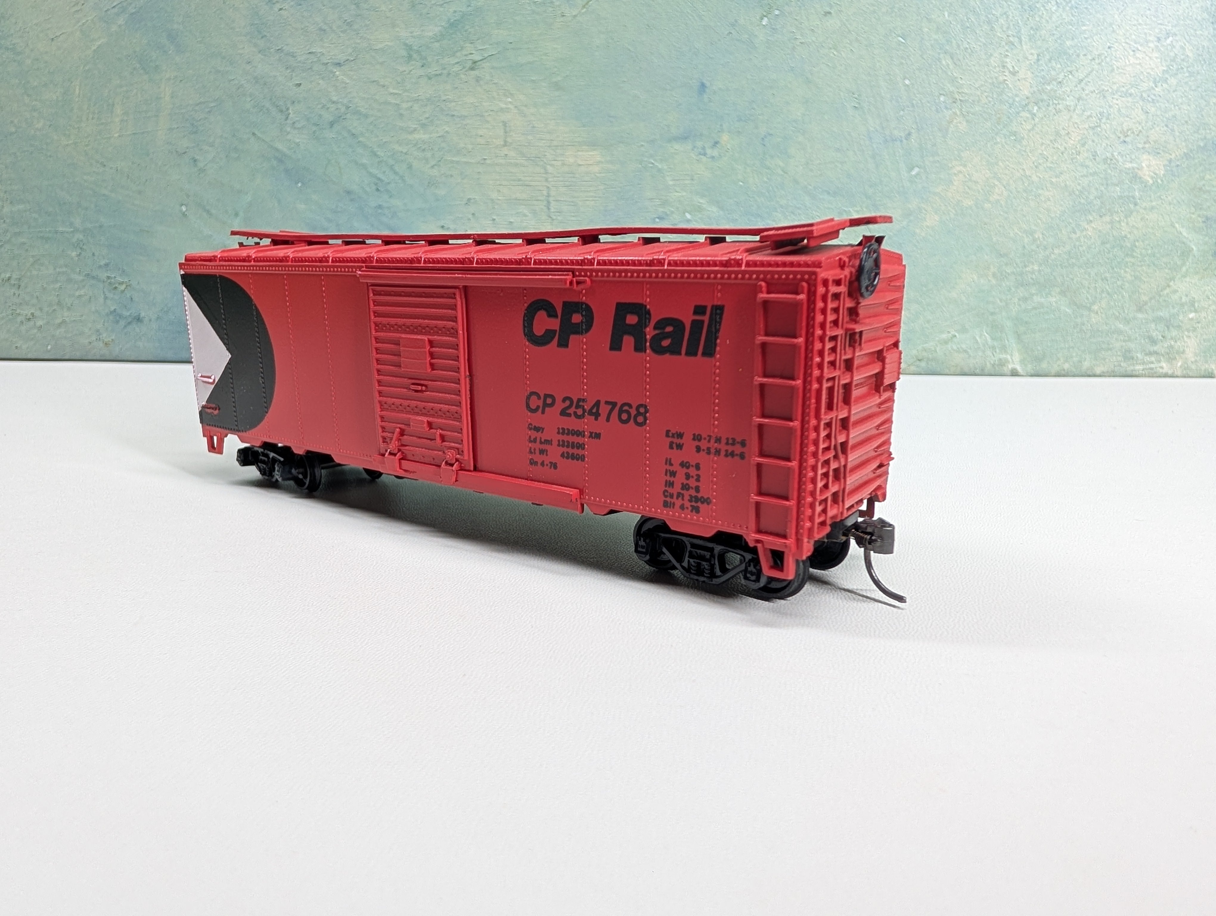 USED Athearn HO Scale 40' Box Car CP Rail #254768 Bev-Bel