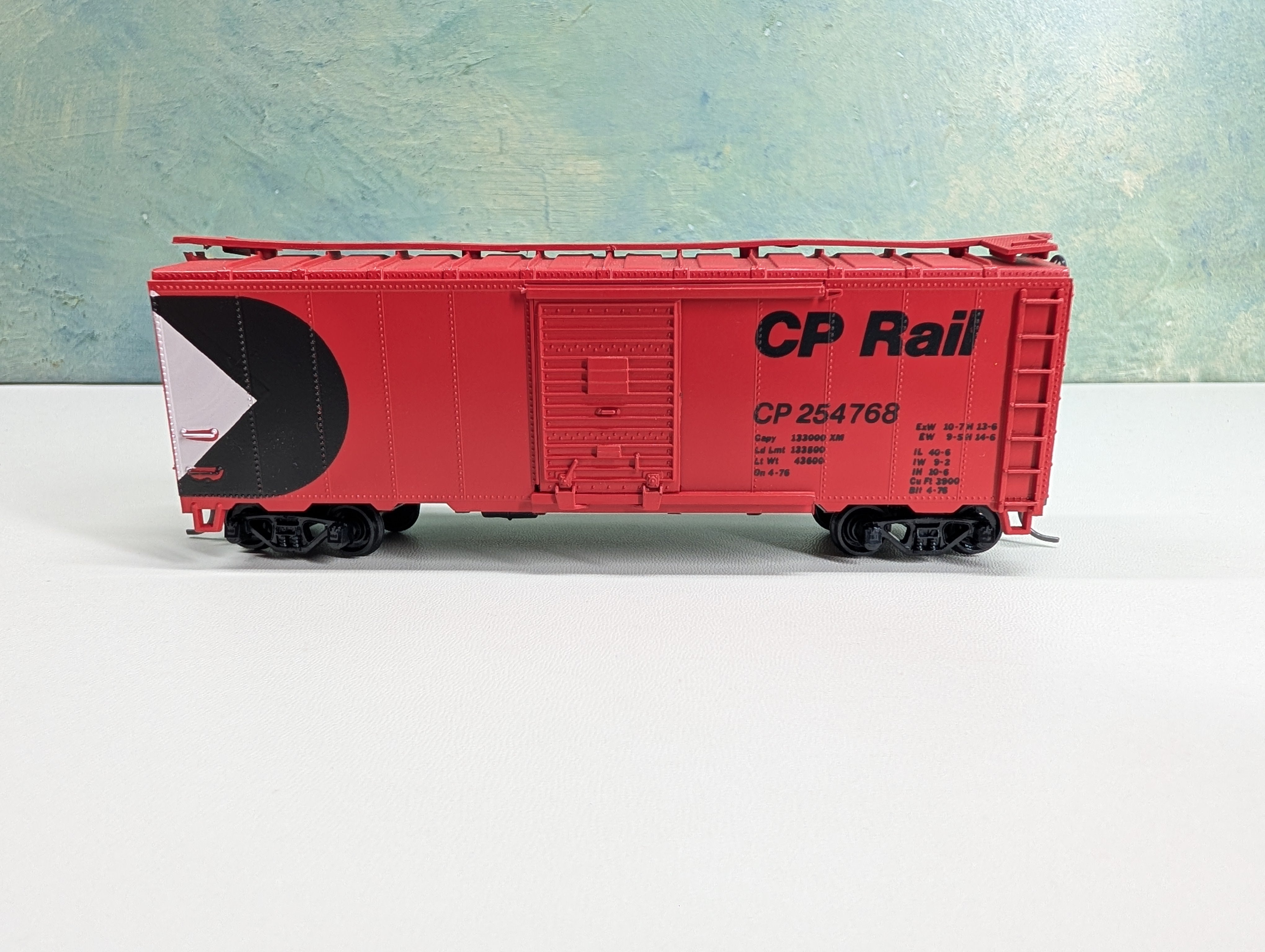 USED Athearn HO Scale 40' Box Car CP Rail #254768 Bev-Bel